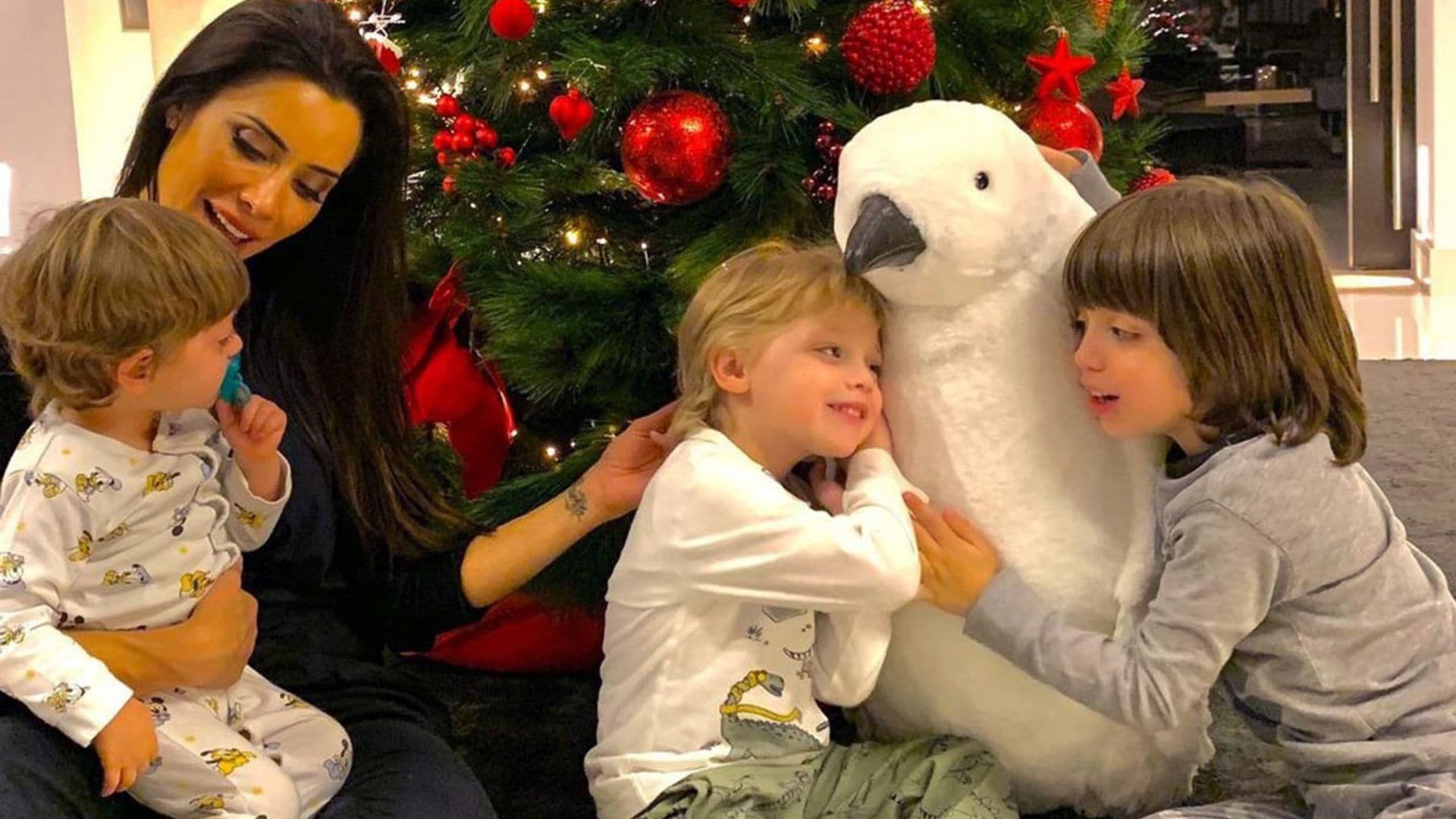 Los hijos de Pilar Rubio, unos pequeños rockeros... ¡al igual que su madre!