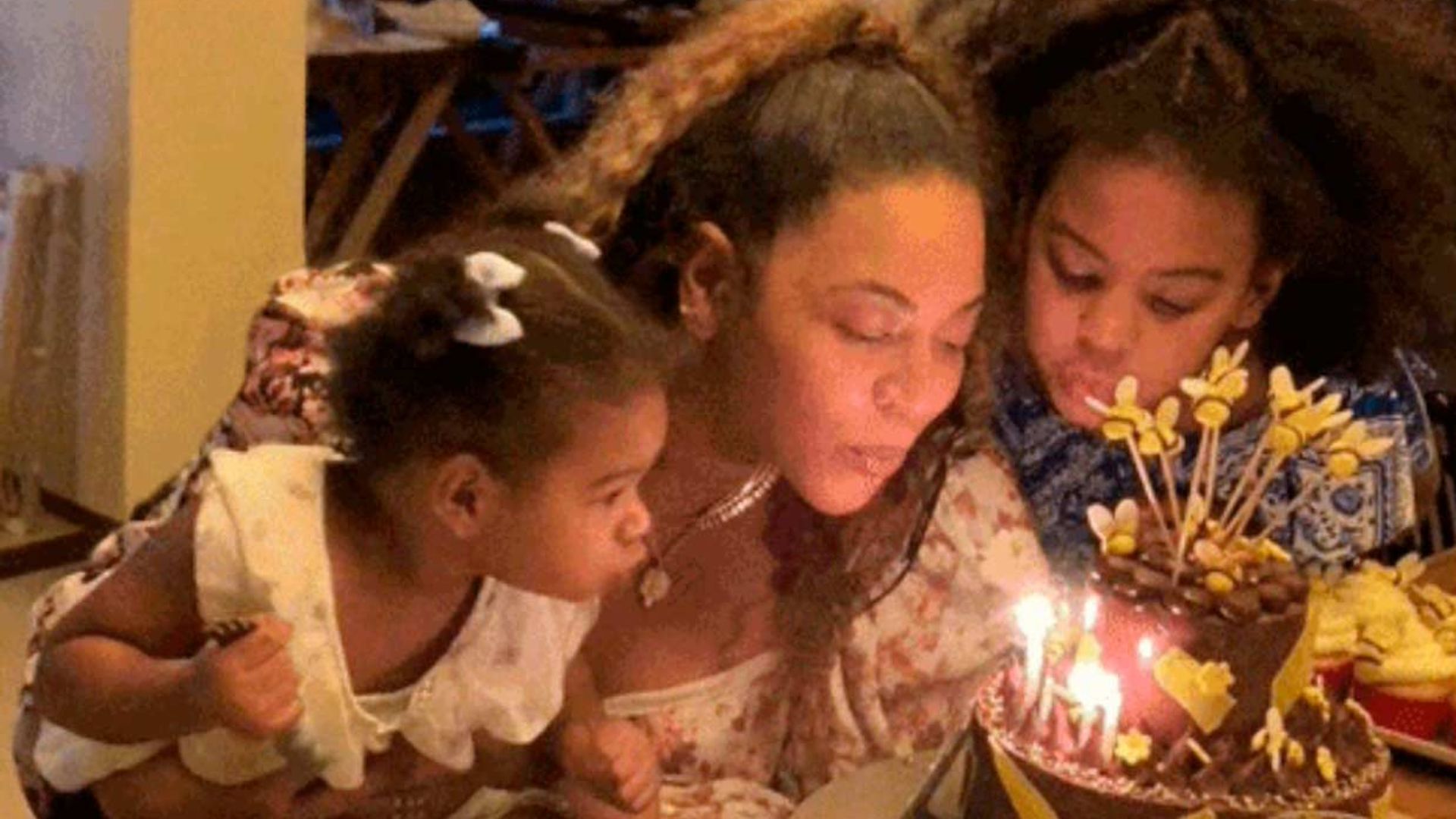 Vacaciones en familia, una cena romántica... Beyoncé abre su álbum de fotos más personal