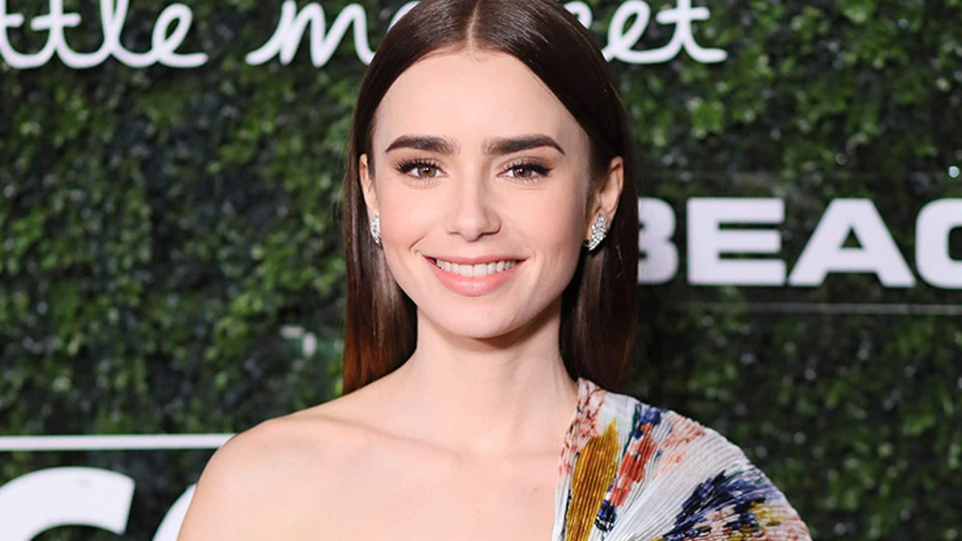 Las pecas y el maquillaje natural están de moda, Lily Collins (también) lo confirma