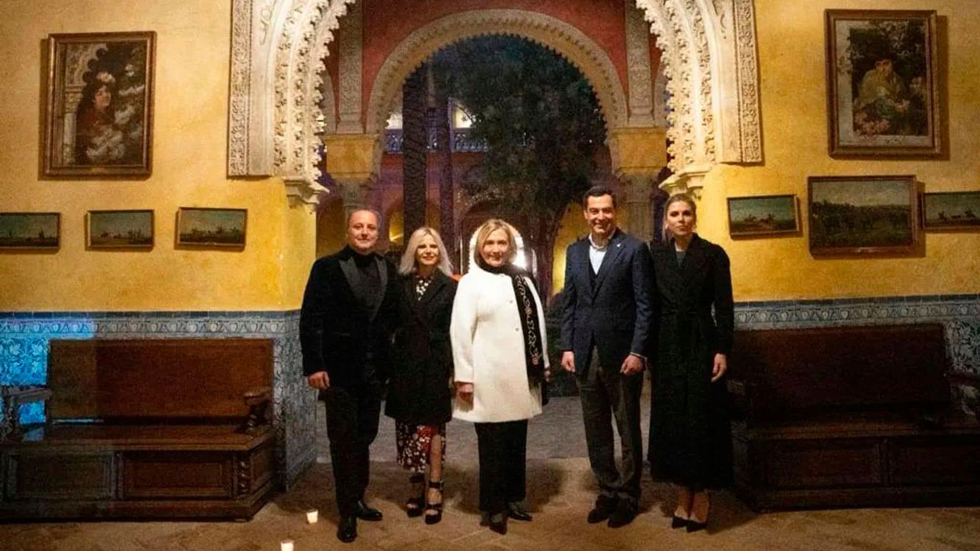 Todos los detalles de la fiesta privada que Eugenia Martínez de Irujo le ha organizado a Hillary Clinton en el Palacio de Dueñas