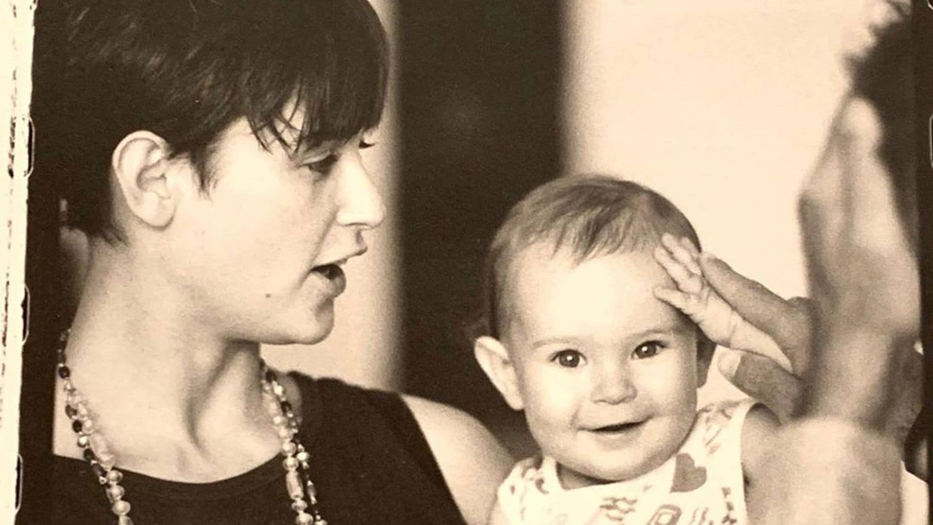 Demi Moore felicita a su hija Rumer Willis abriendo el baúl de los recuerdos