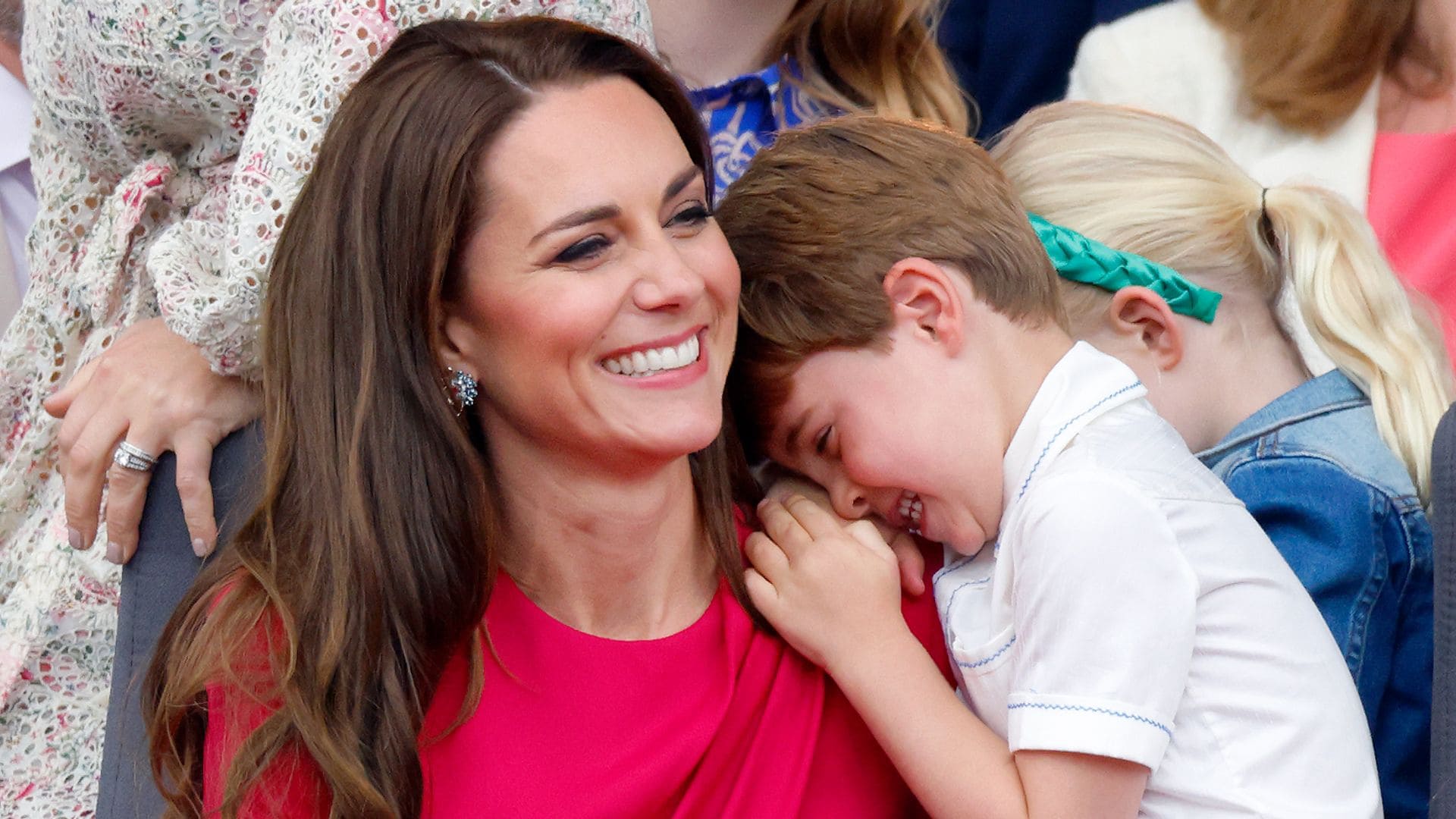 La princesa Kate reaparece en una tierna foto tomada por el príncipe Louis