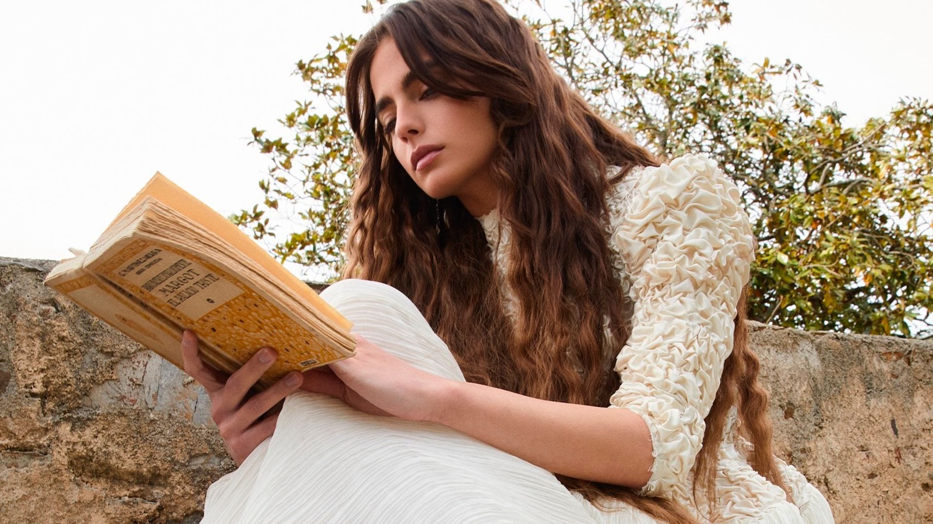 Los vestidos de novia que deberías tener en el radar si te casas a partir de la próxima primavera