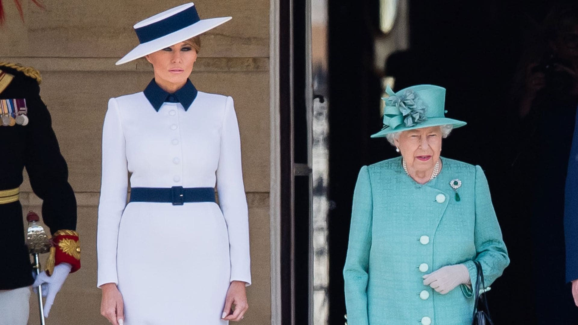 Melania Trump acierta con un vestido 'efecto traje' en su encuentro con la reina Isabel II