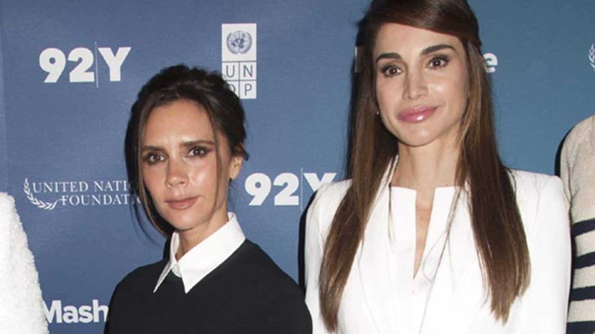 Rania de Jordania y Victoria Beckham, dos reinas de las tendencias frente a frente