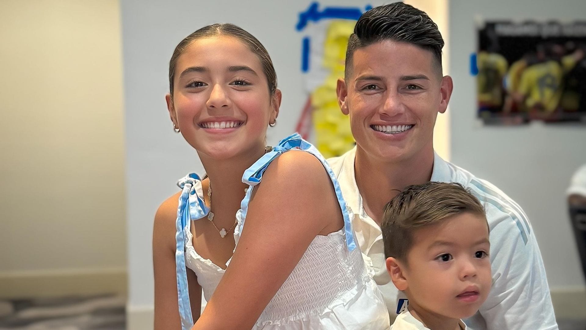 James Rodríguez celebró junto a sus hijos su cumpleaños 33.