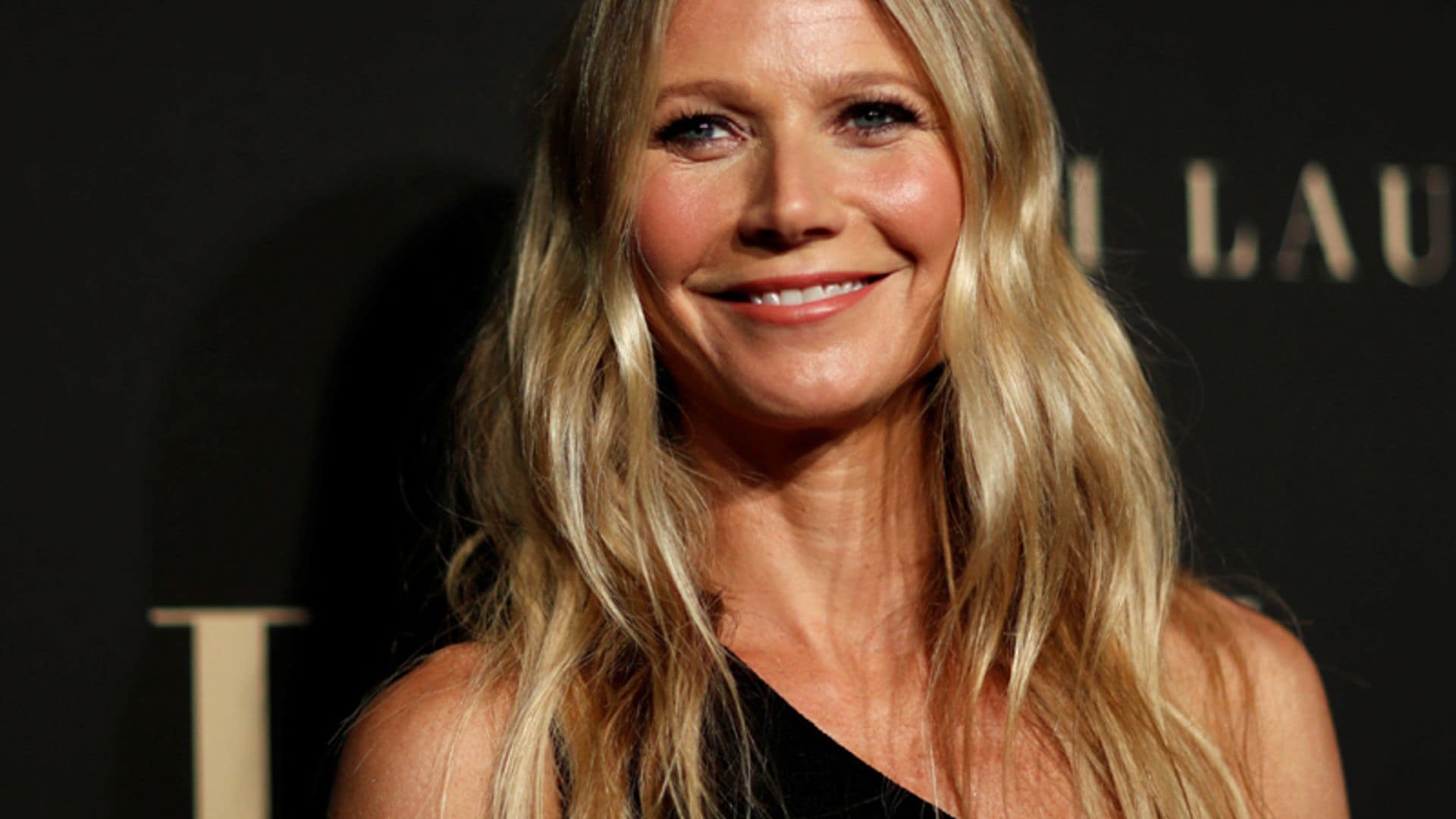 Olvida los filtros, el método de Gwyneth Paltrow para salir bien en las fotos es el mejor de todos