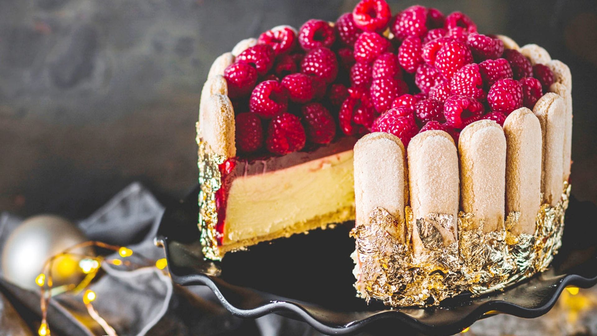 Tarta de queso y frambuesas al estilo 'Carlota'