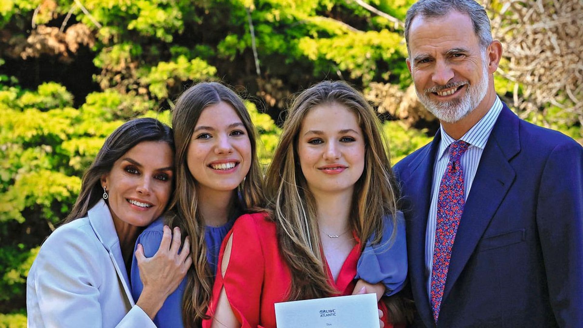 Risas, abrazos y emociones en la graduación de Leonor: celebración en familia, un posado único y el comienzo de una nueva vida