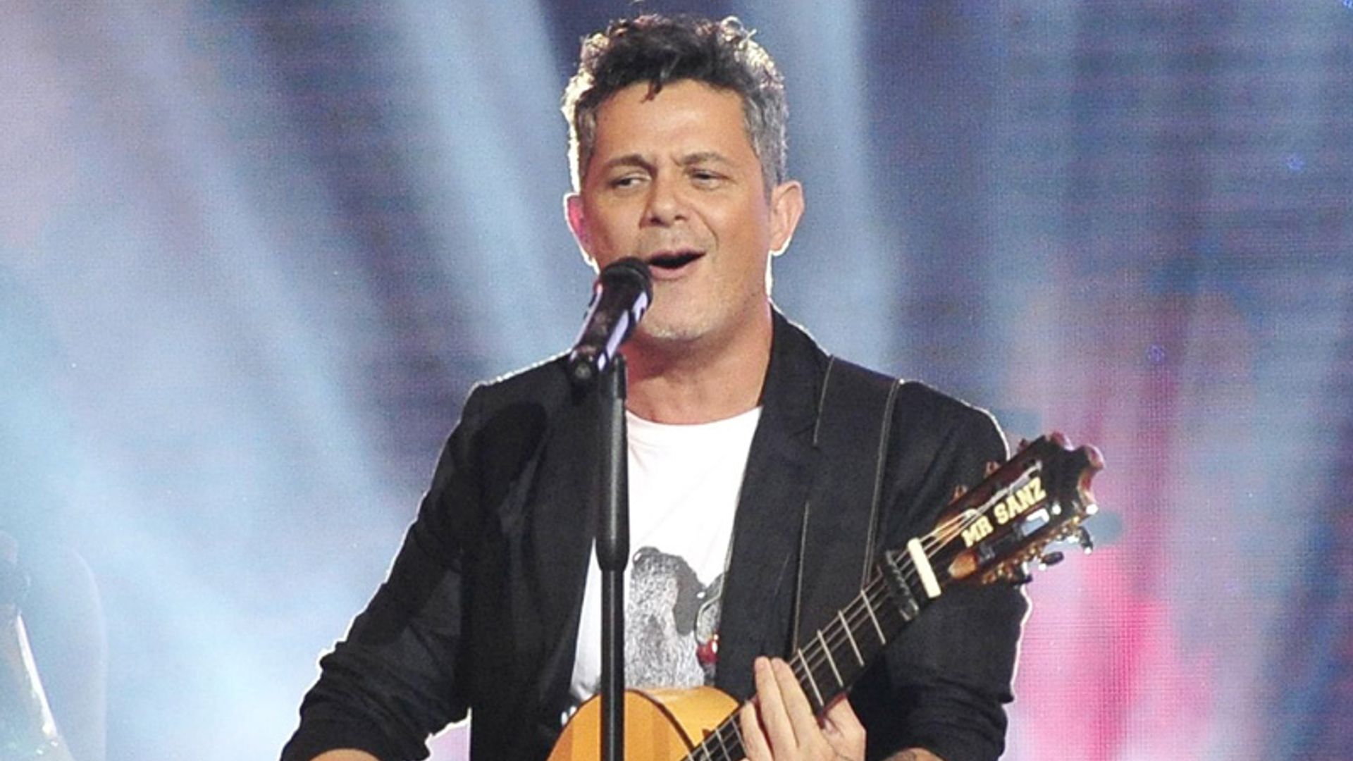 Alejandro Sanz saca su lado más tierno con su hijo Dylan sobre el escenario