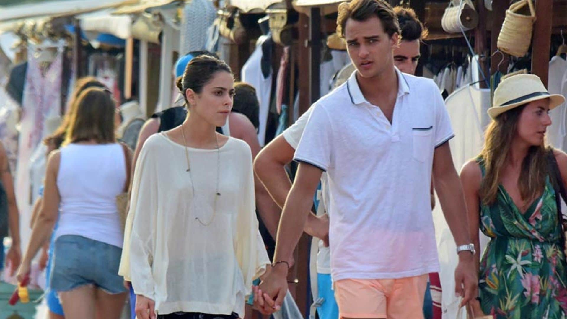 Tini y Pepe Barroso Jr., la imagen más romántica de su escapada en pareja a Ibiza