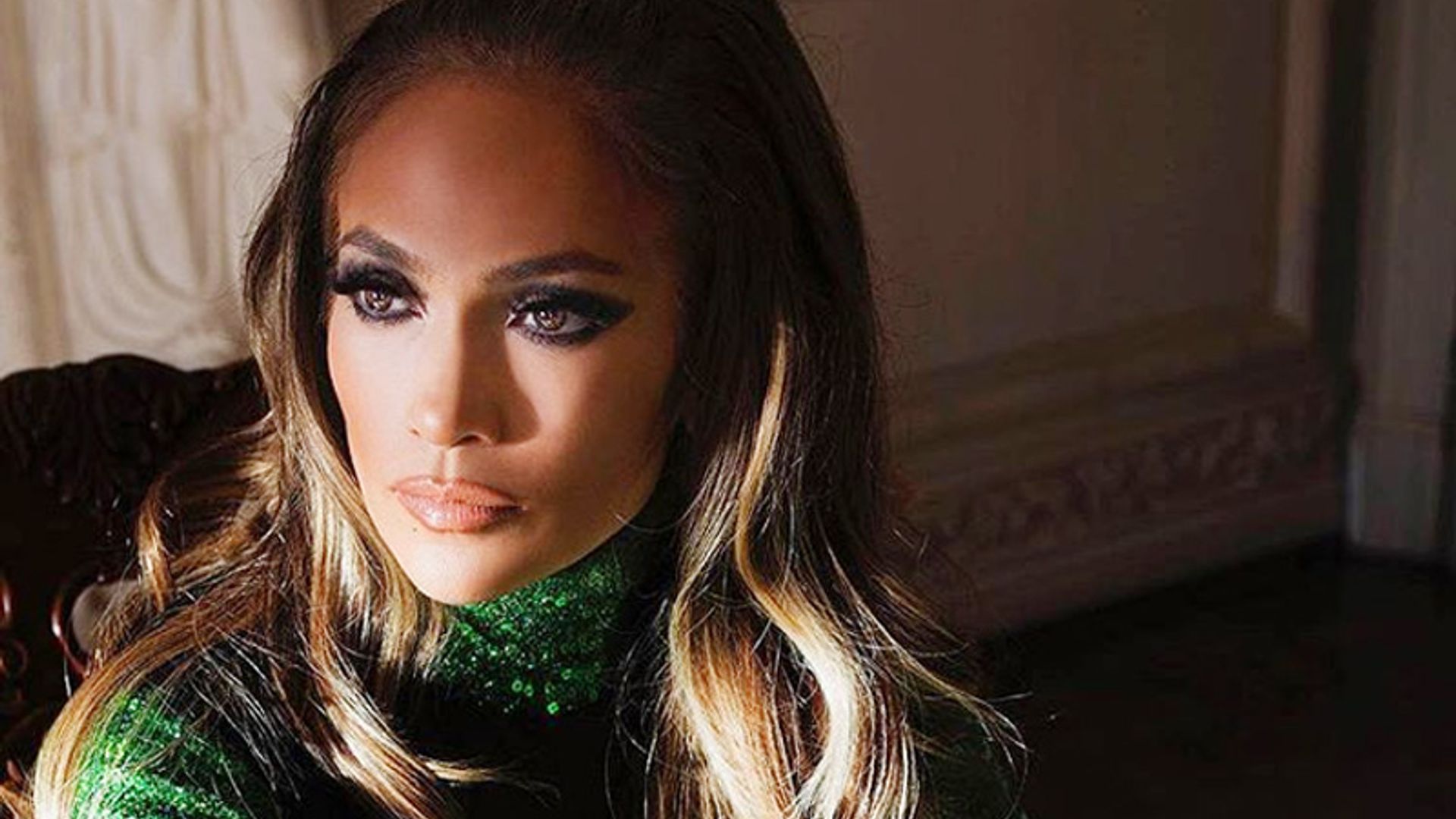 Jennifer Lopez se supera como diva del pop con su último maquillaje