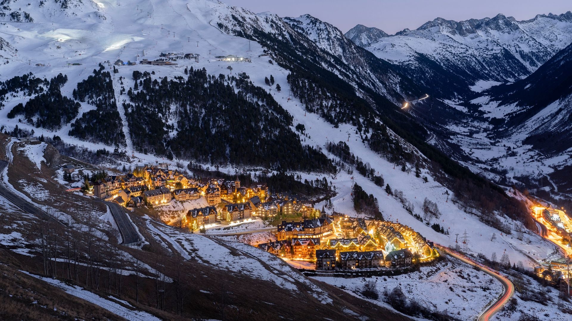 Baqueira Beret en invierno, Lleida, valle de Arán