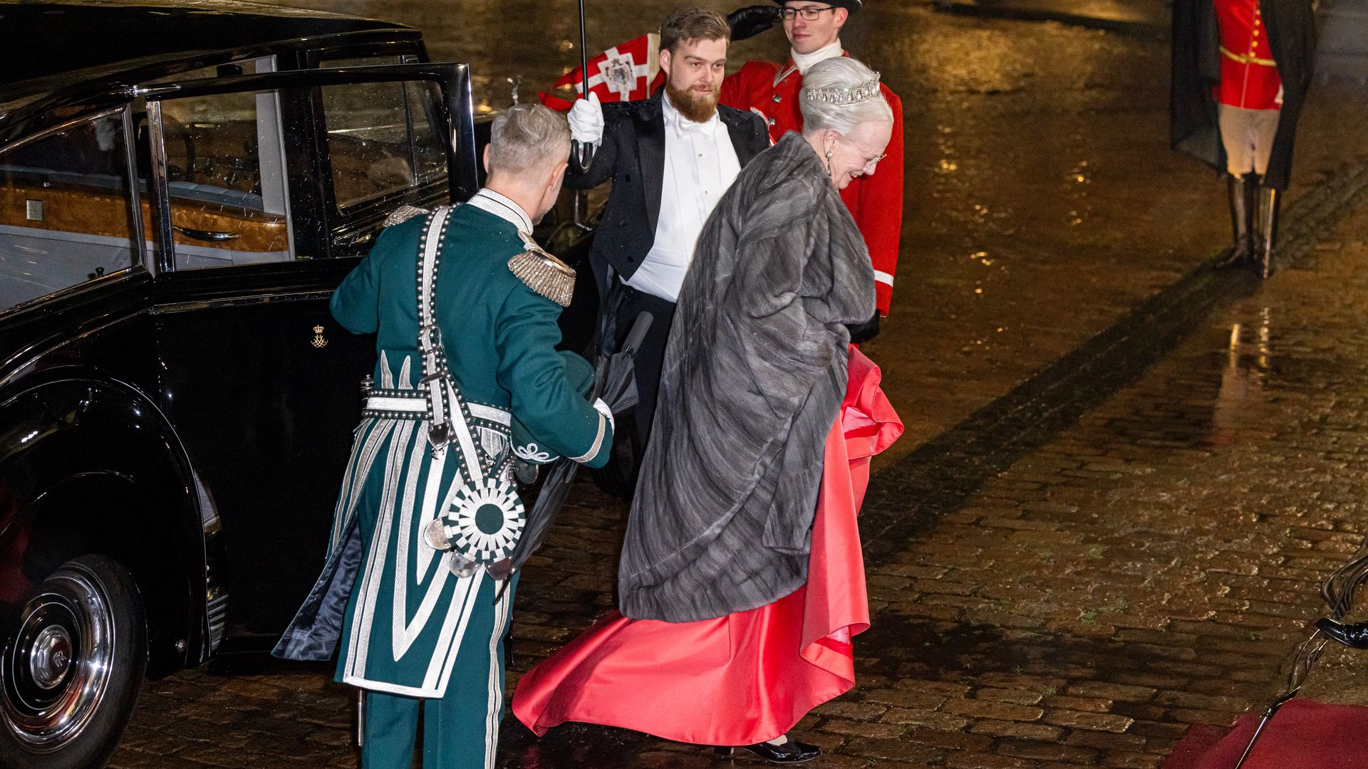 La jubilación de una reina: así ha sido el primer año de la reina Margarita fuera del trono