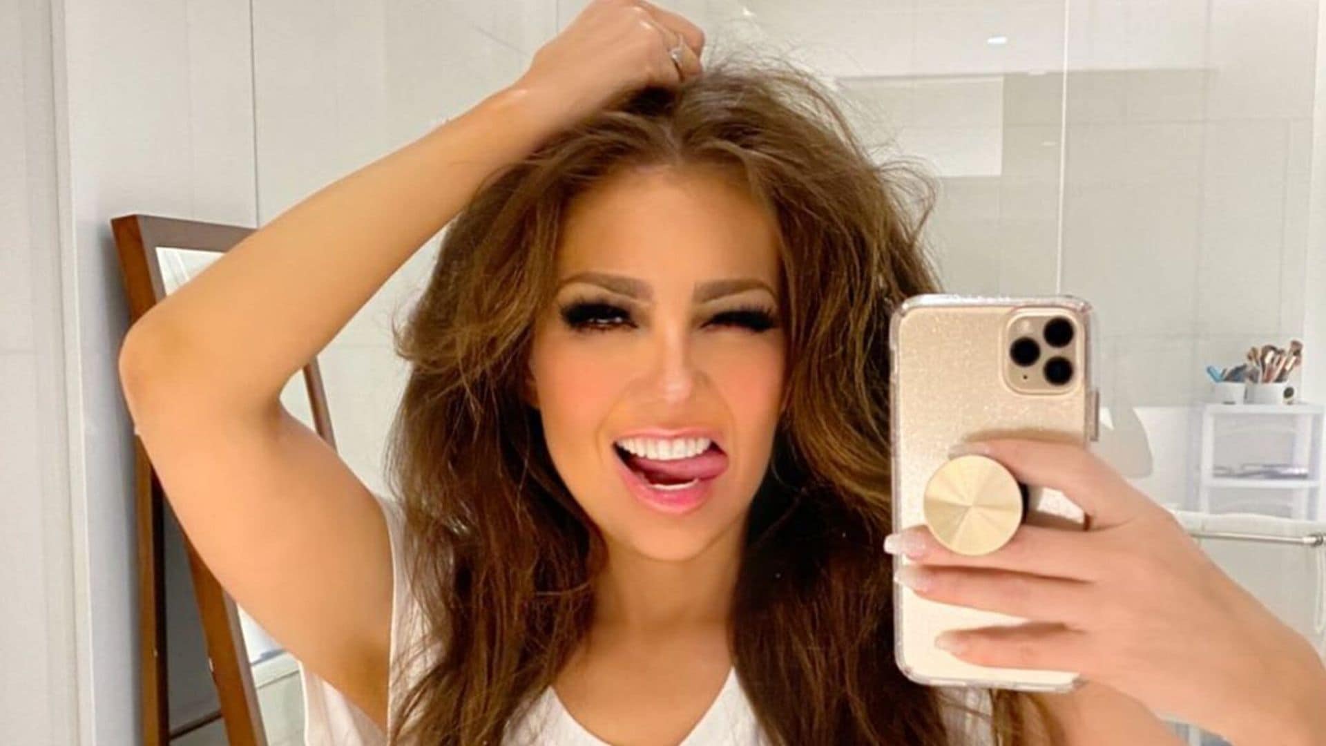 ¡Ni parpadeó! Tienes que ver la valentía de Thalía al someterse a una prueba médica