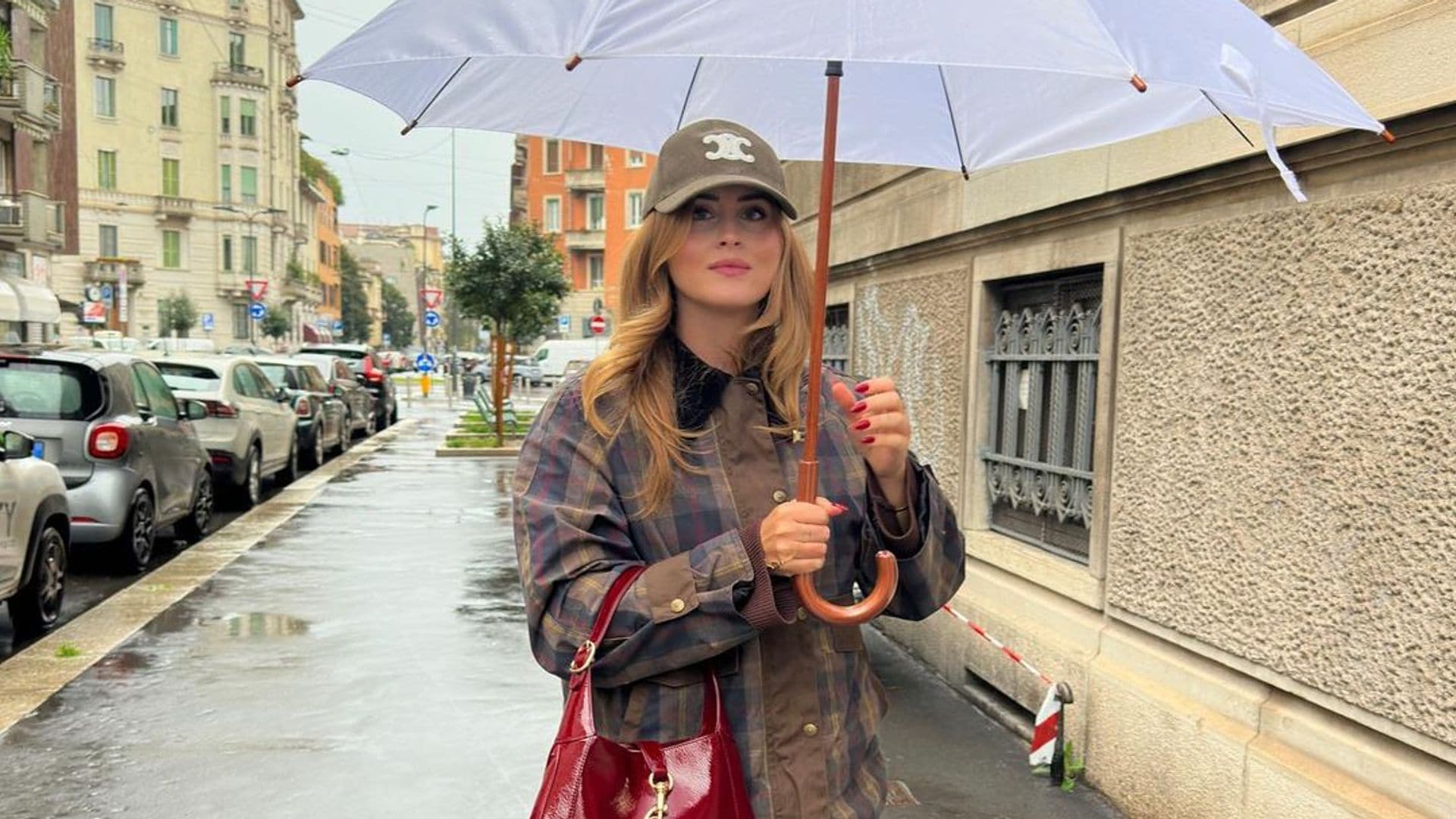 Seis básicos de otoño que querrás copiar a Valentina Ferragni: de su chaqueta española a las zapatillas virales