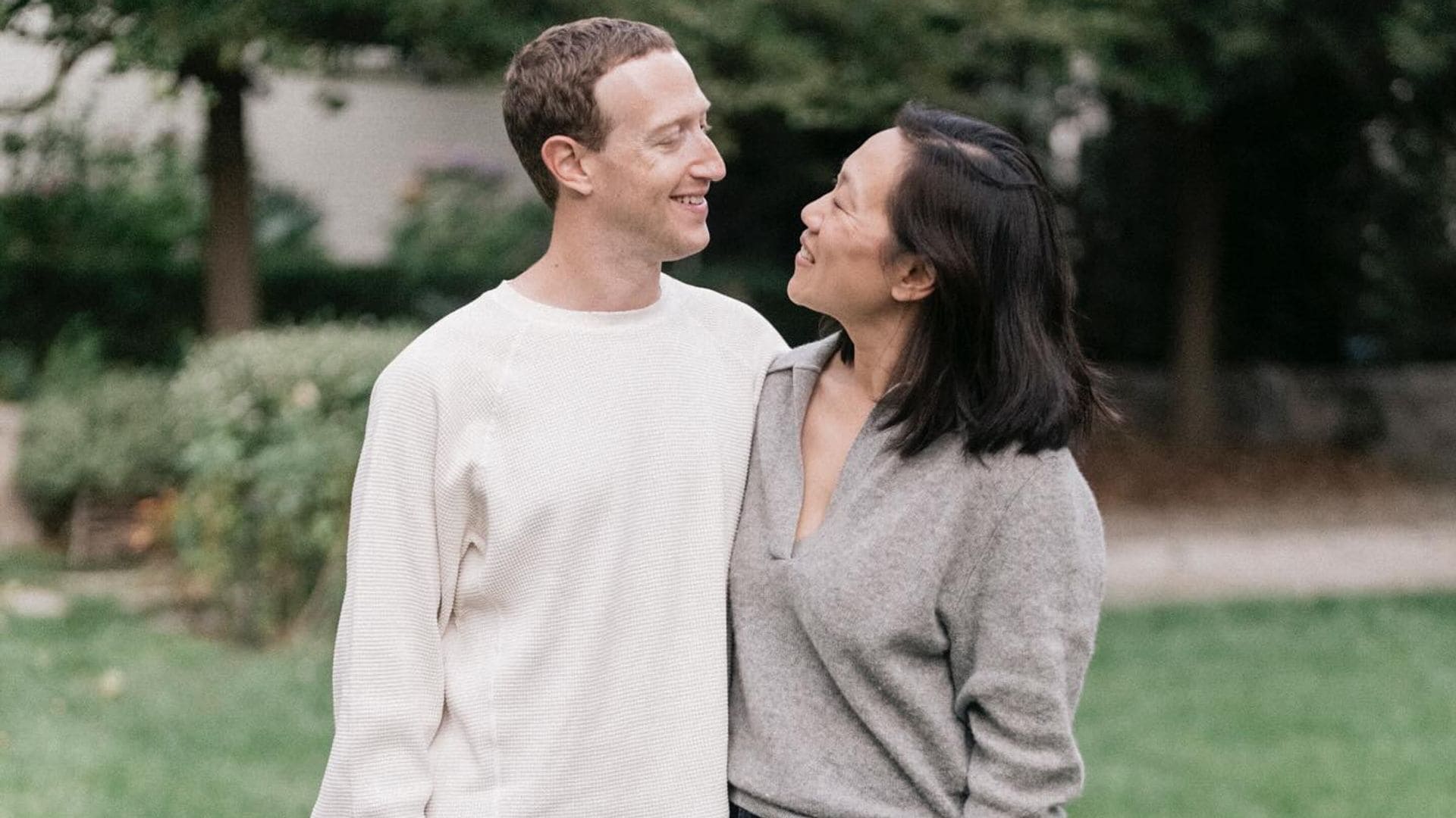 Mark Zuckerberg y su esposa Priscilla Chan.