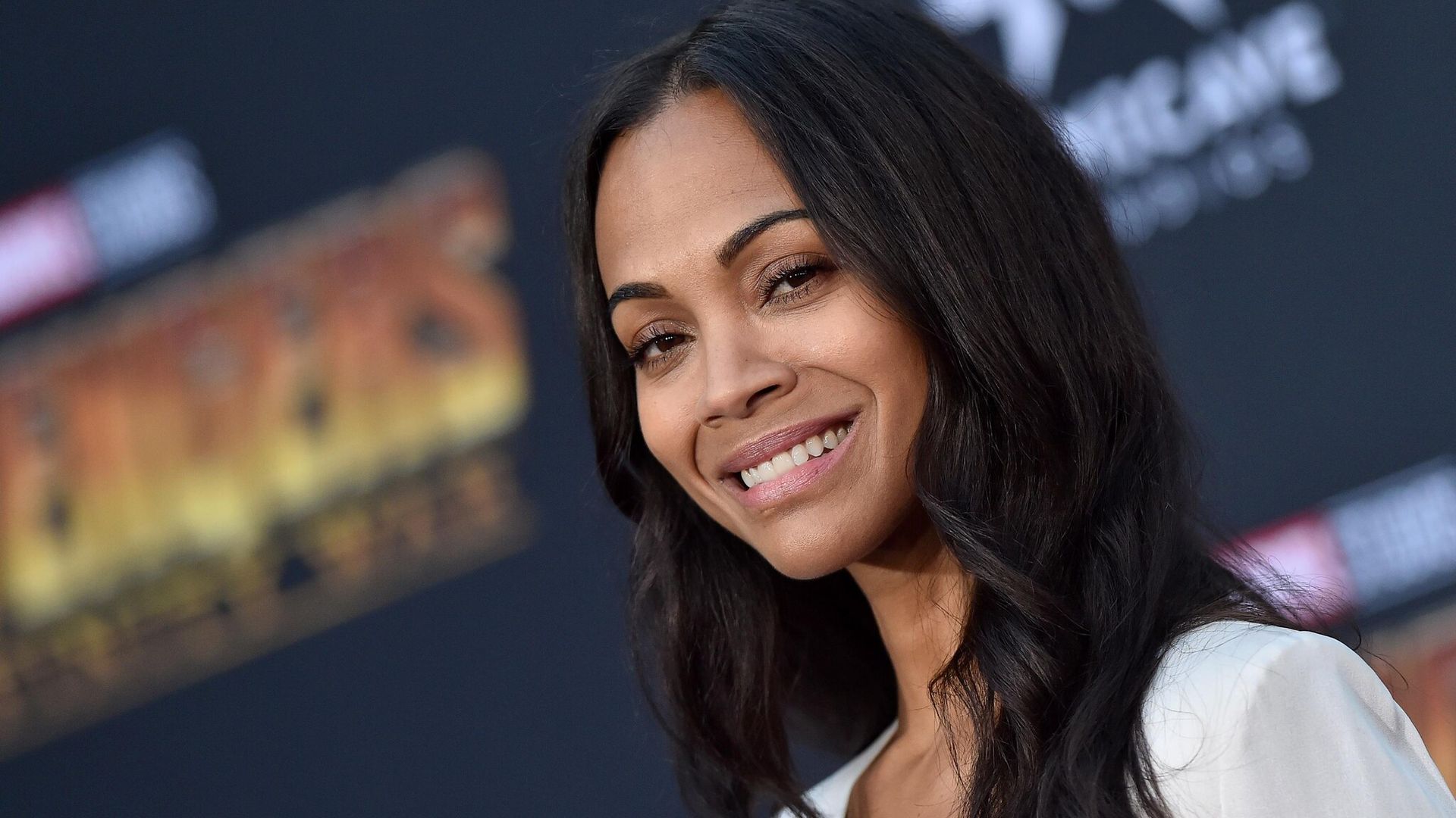 Cómo lograr las 'ondas playeras' al estilo Zoe Saldana