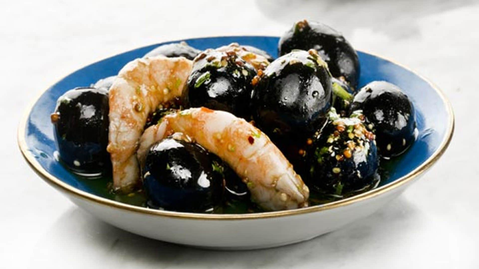 Aceitunas negras con gambas de Palamós