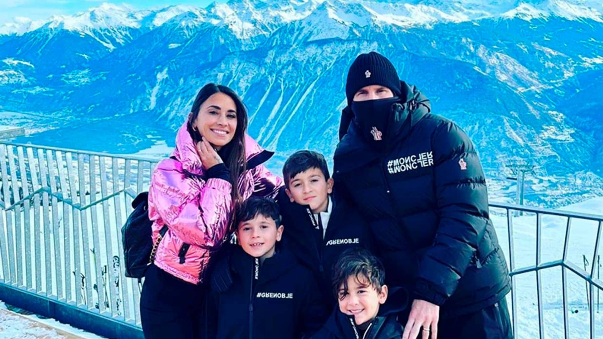 Baños en aguas calientes y esquí: la espectacular escapada de Leo Messi y Antonela Rocuzzo con sus hijos