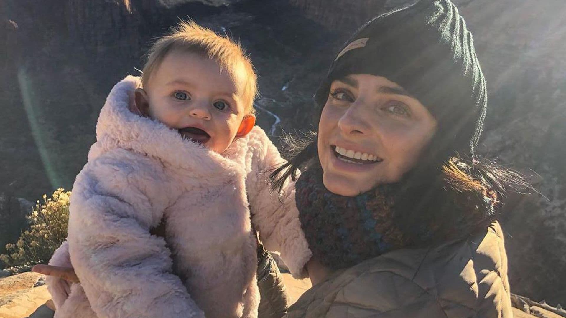 Aislinn Derbez confiesa que su hija tuvo complicaciones al nacer: ‘Mi bebé es una guerrera’