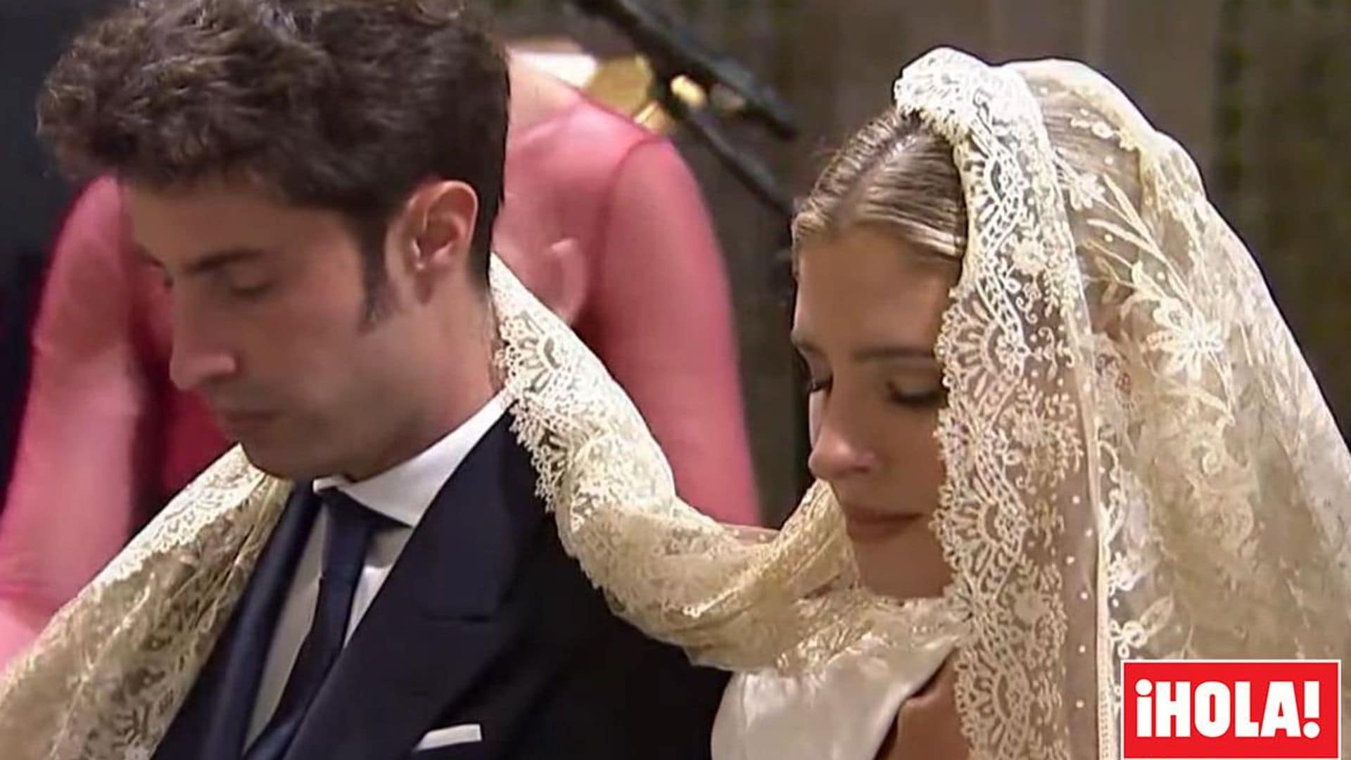 Del velo de una emperatriz al pañuelo de una reina: la conexión ‘royal’ de Teresa Andrés Gonzalvo en su boda