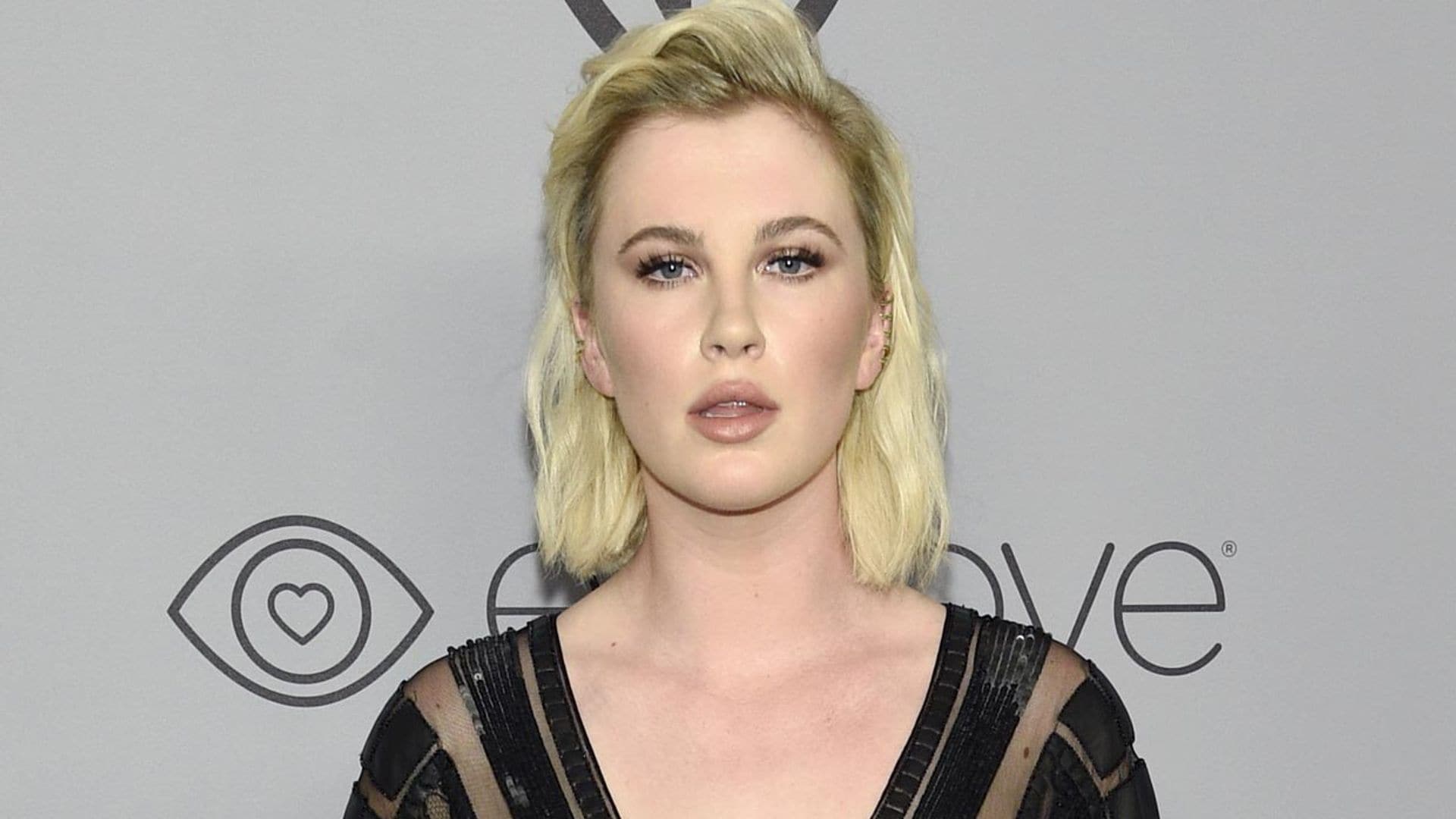 Ireland Baldwin comparte sus problemas para combatir la ansiedad