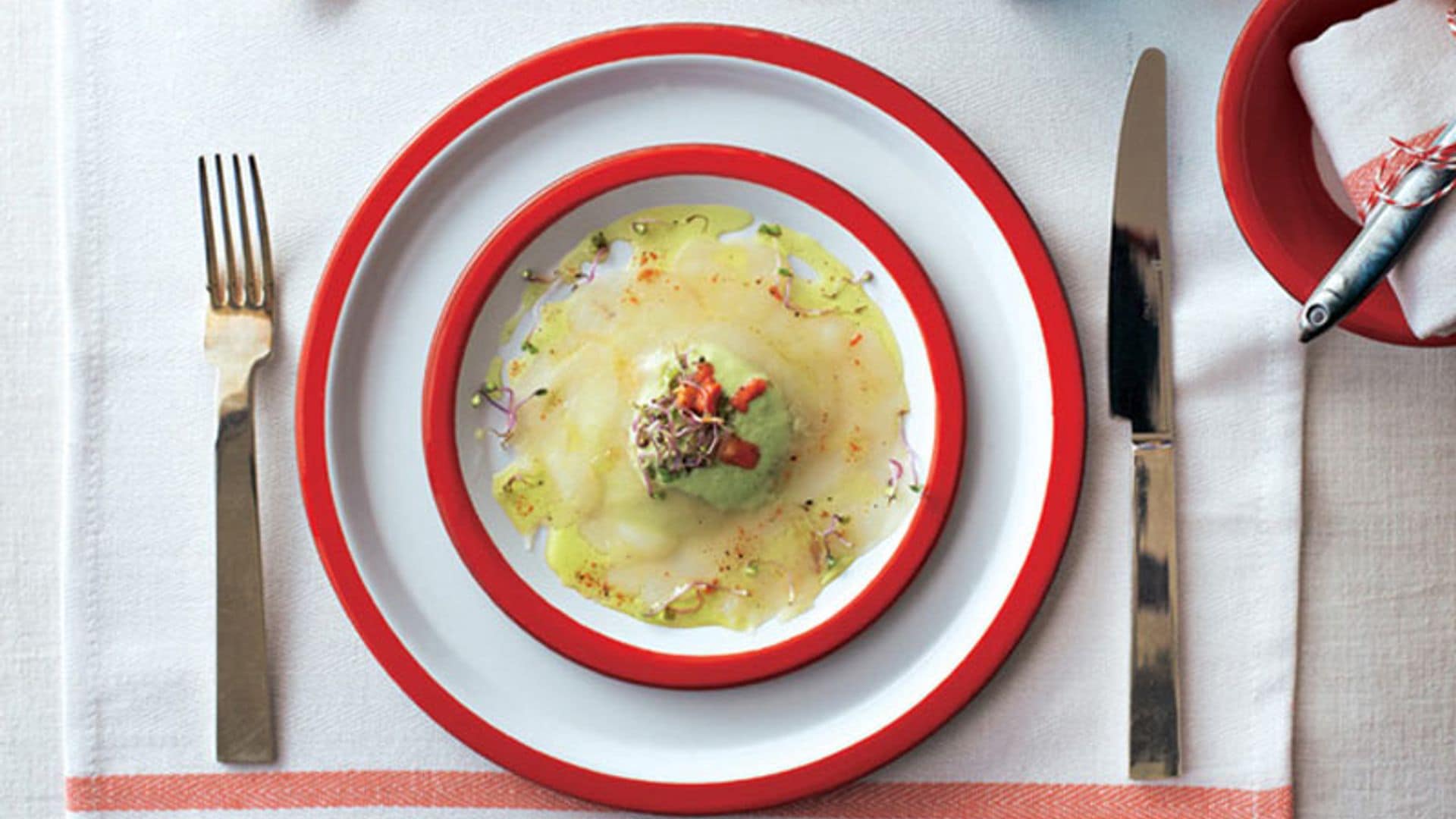 'Carpaccio' de zamburiñas con espuma de pistacho