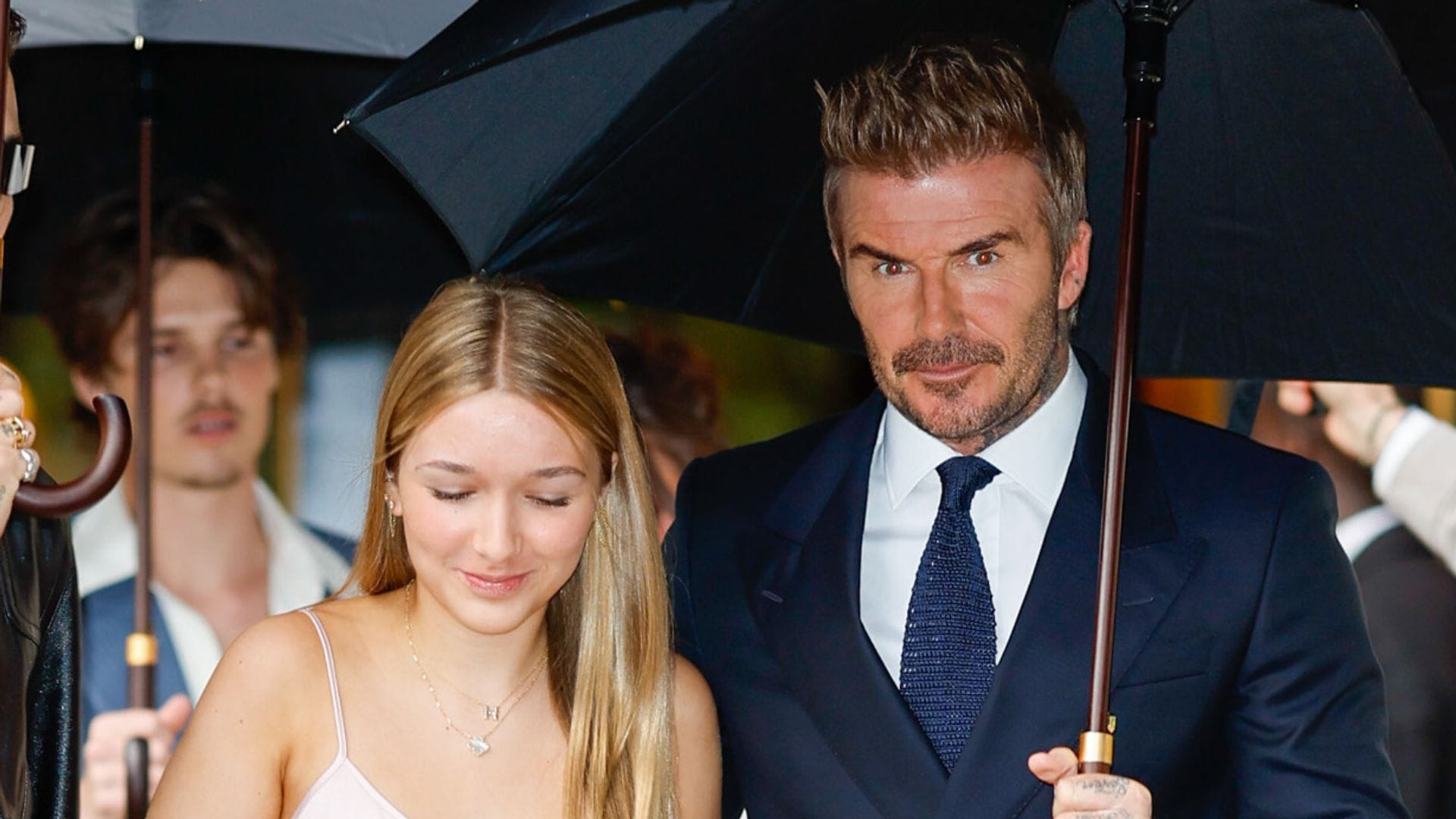 Harper y David Beckham, la dupla más adorable de la Semana de la Moda de París