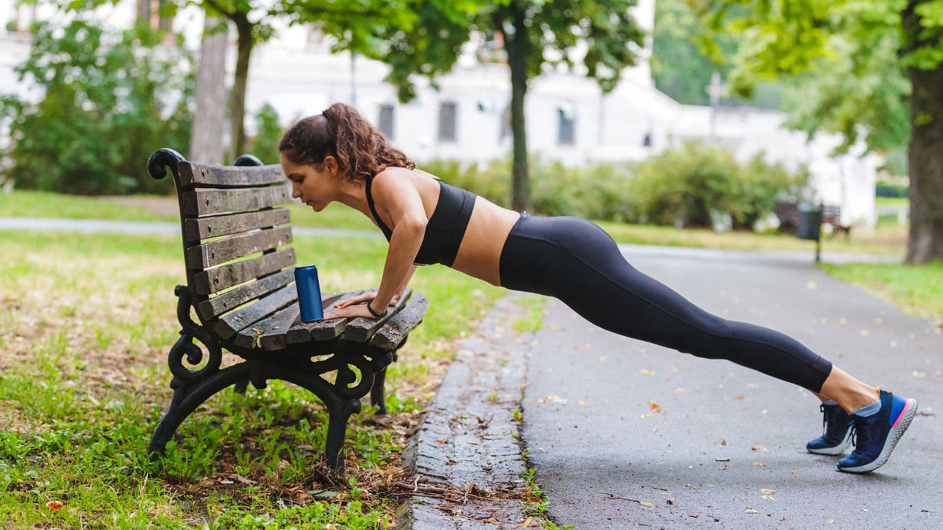 Si quieres entrenar al aire libre, estas son buenas alternativas para hacerlo