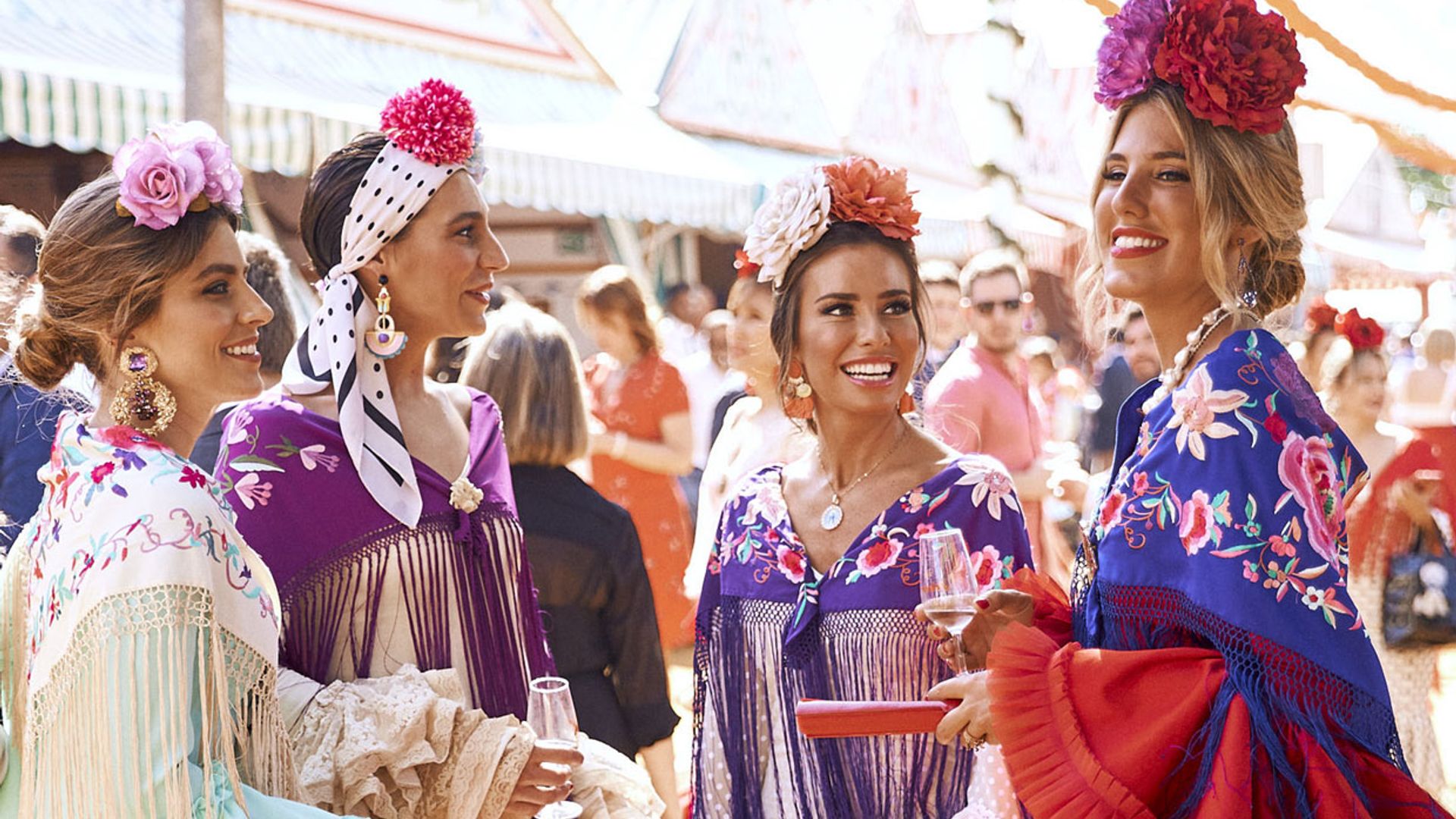 Celebramos la Feria de Abril con las chicas de moda en el Real de Sevilla