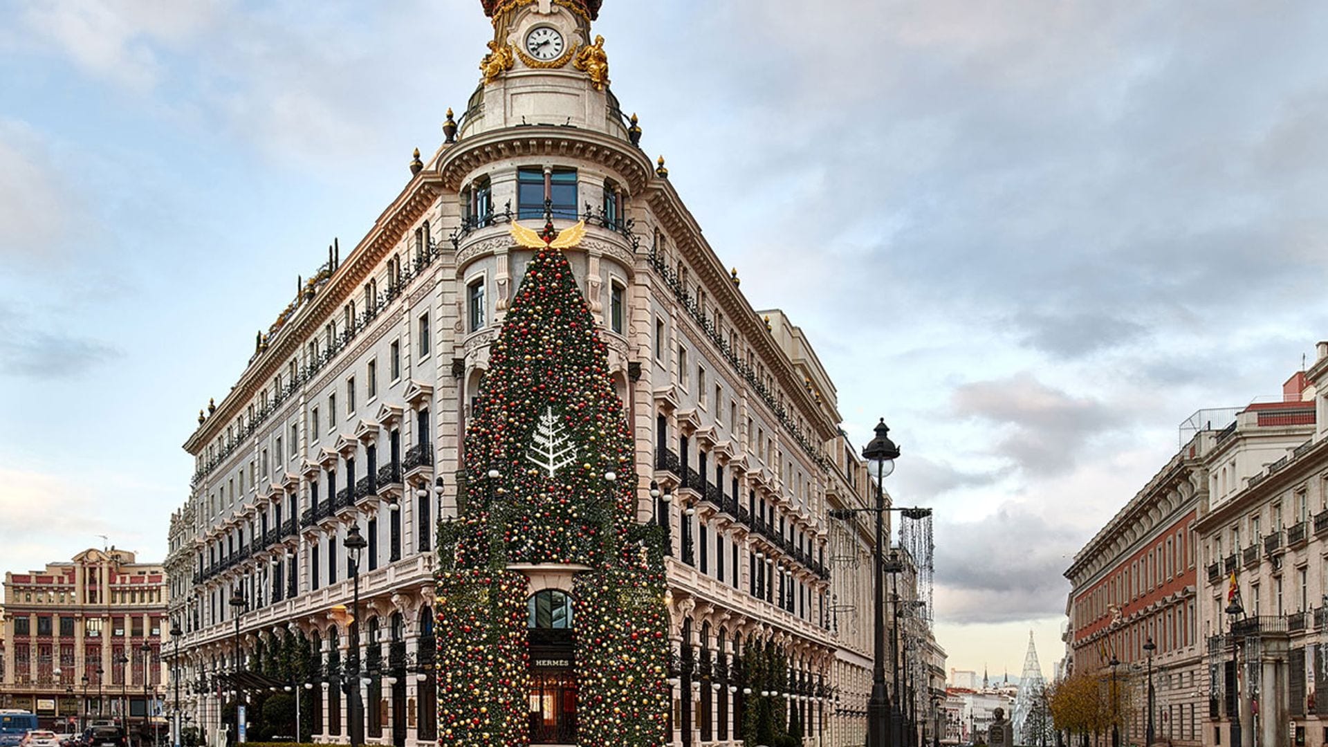 Los hoteles de Madrid se visten de Navidad ¿quieres saber todo lo que nos proponen?