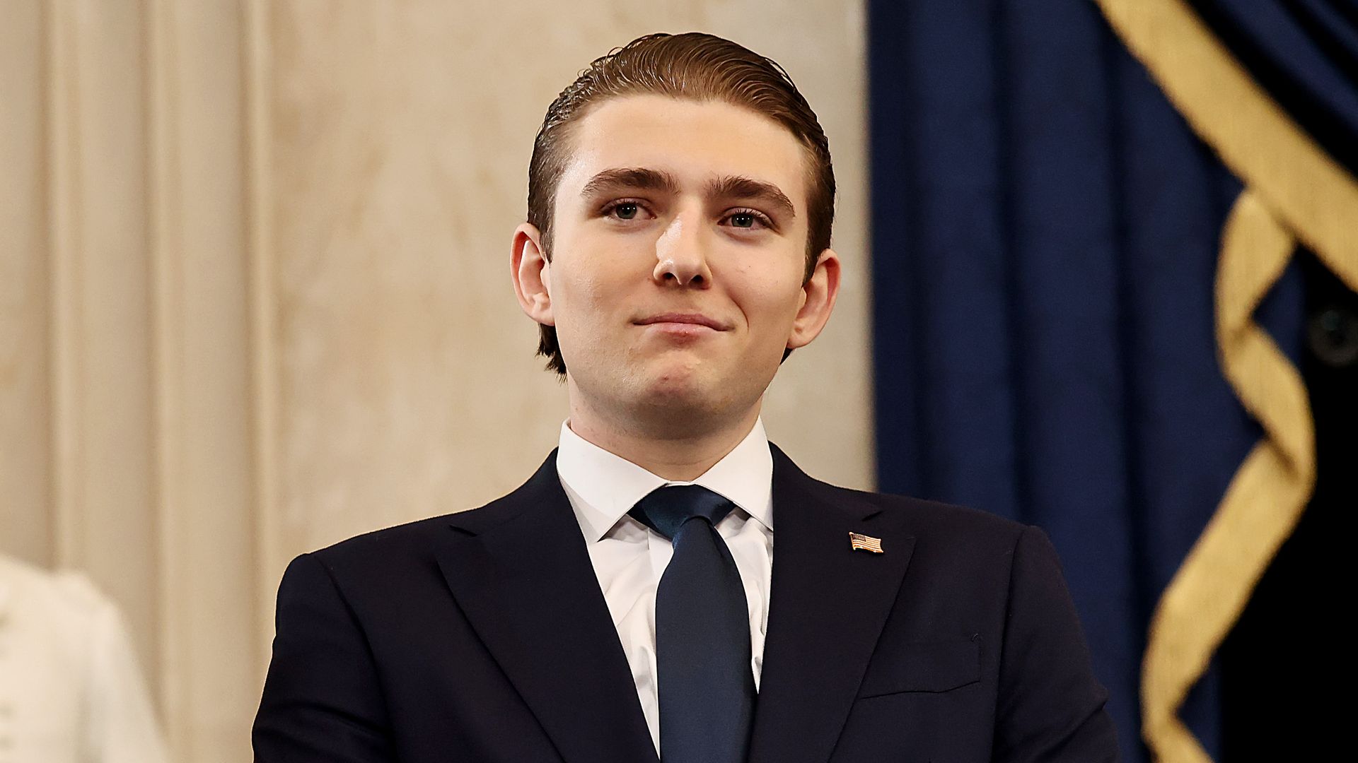 El sastre de Barron Trump revela cómo es realmente el hijo menor de Donald Trump