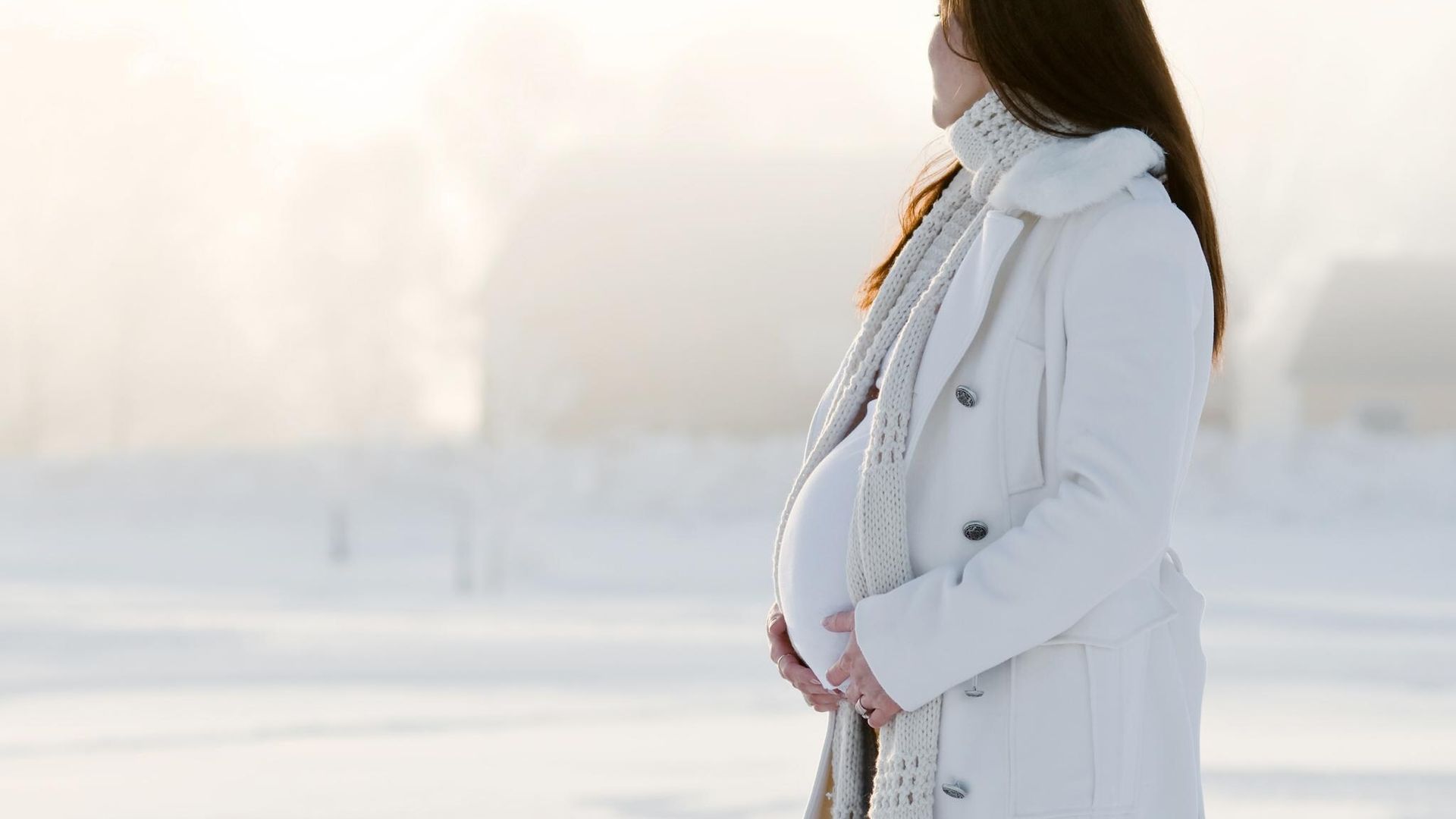 Hábitos que deberías seguir (y tu pareja también) para embarazarte en invierno