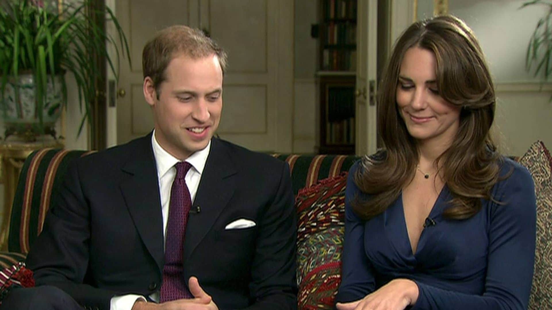 El anillo de compromiso de Diana de Gales que lleva Kate Middleton fue un regalo... ¡del príncipe Harry!
