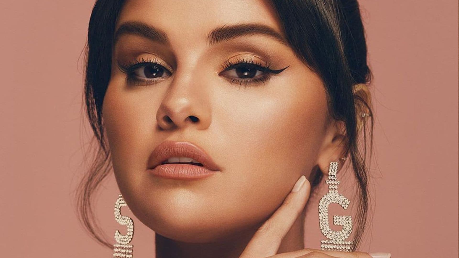 Selena Gomez revela la técnica para conseguir el 'contouring' perfecto