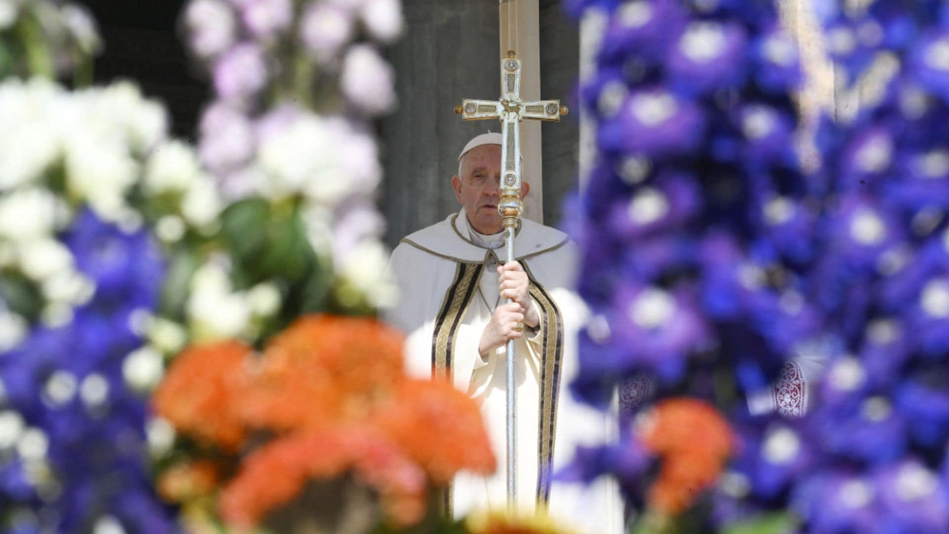 El Papa Francisco preside la Misa del Domingo de Resurrección tras su reciente ingreso hospitalario