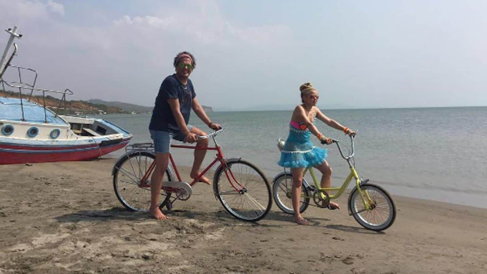 'La bicicleta', de Shakira y Carlos Vives, elegida como la canción de este verano por los lectores de HOLA.com