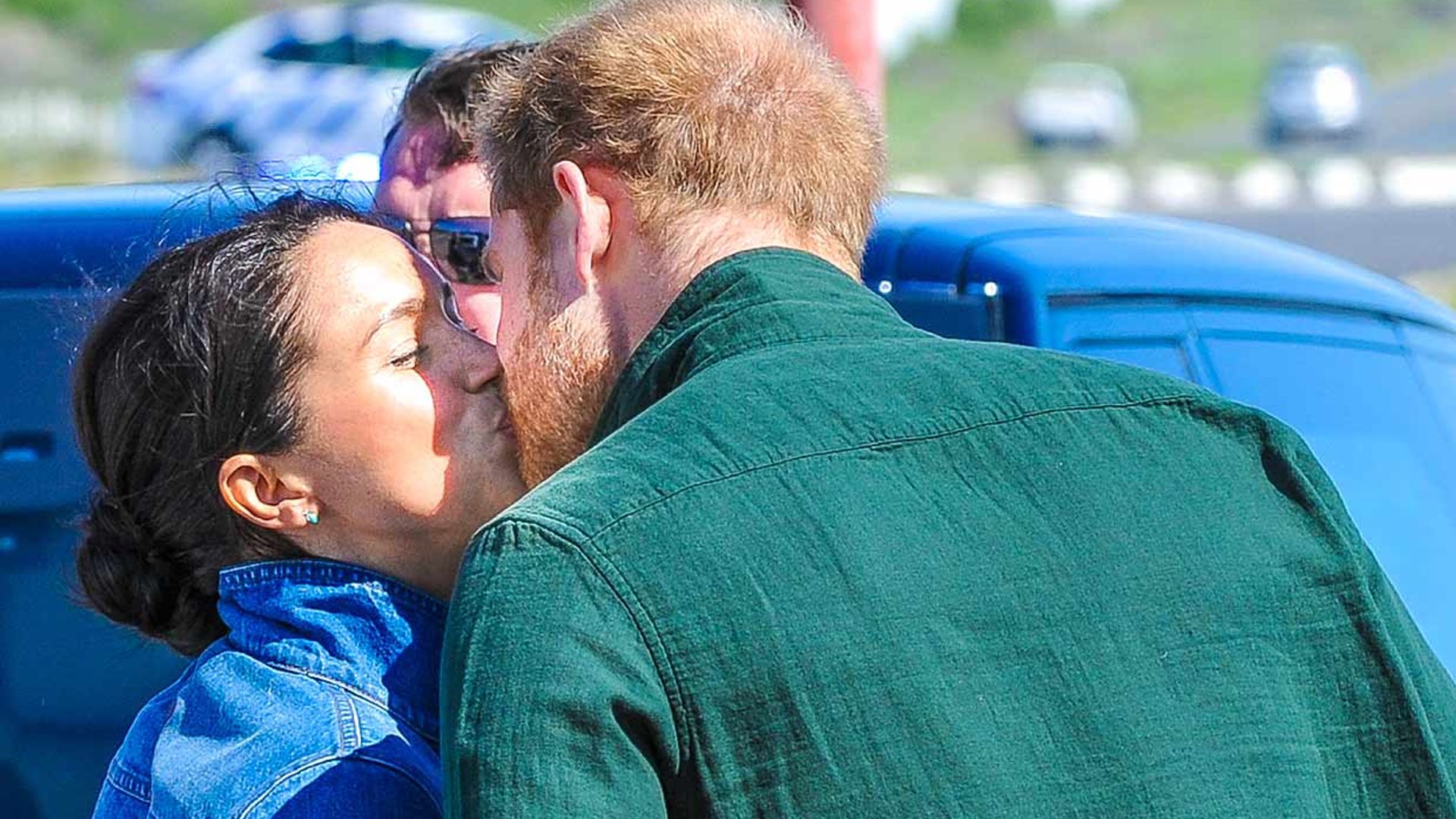 'Wow'! El beso de película de los duques de Sussex