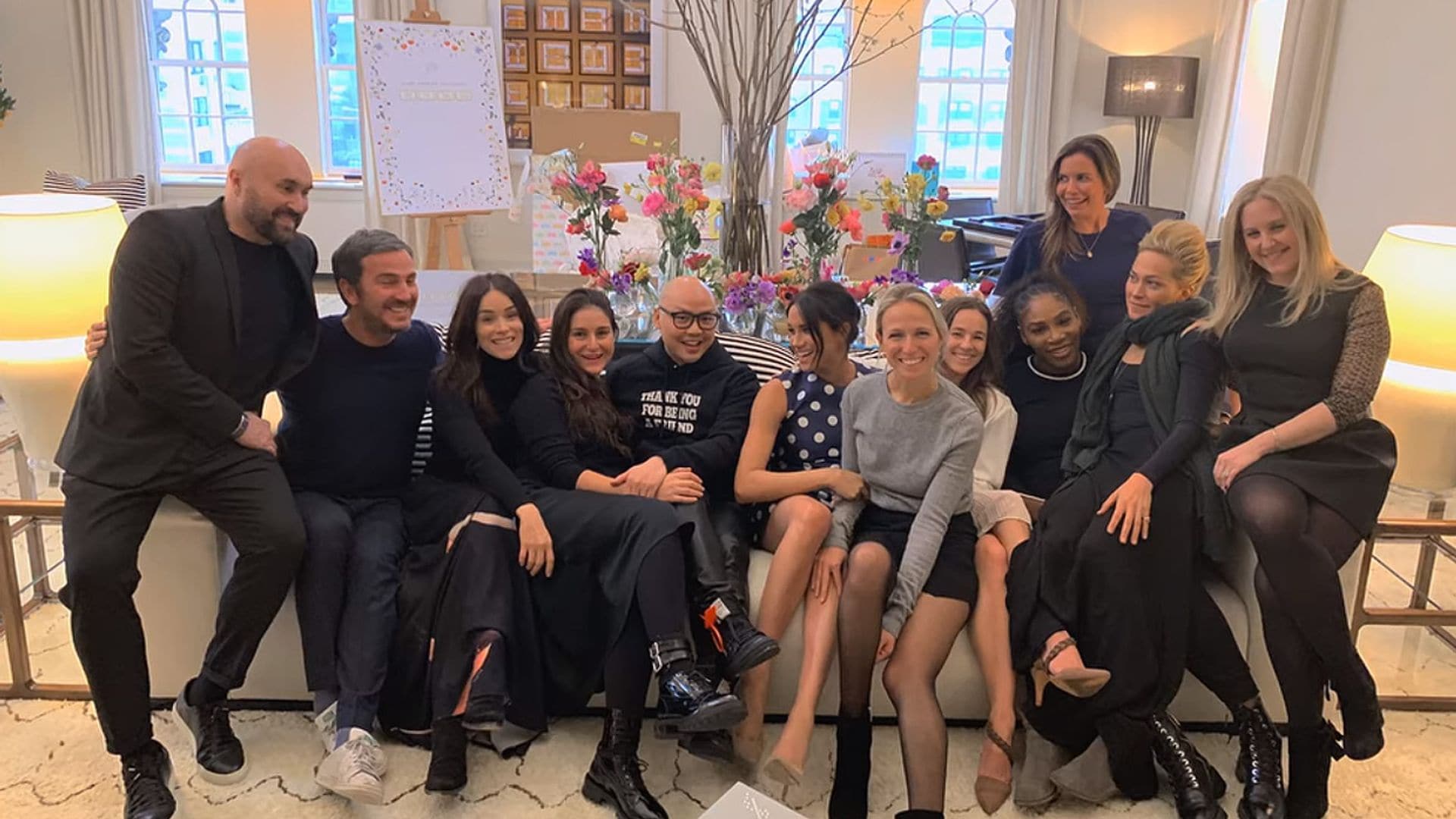 Meghan Markle abre el álbum de su lujosa baby shower en Nueva York, que generó una gran polémica