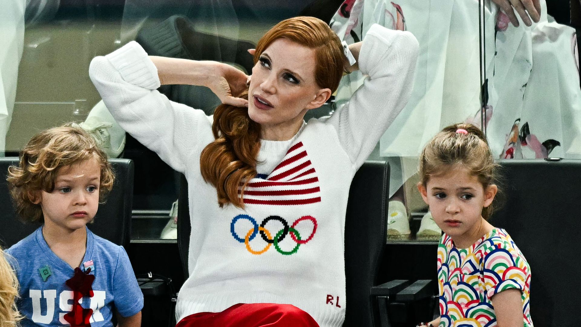 ¡Como una fan más! La actriz Jessica Chastain vive con sus hijos un frenético día en las Olimpiadas