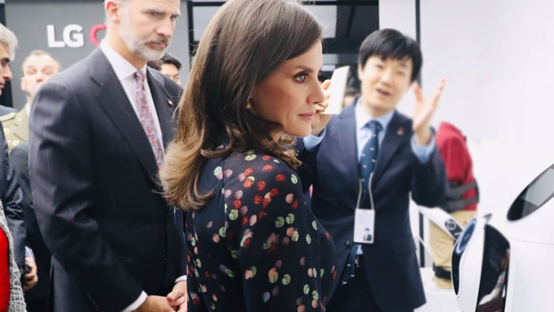 El nuevo éxito de doña Letizia en Seúl, un vestido de 99 euros con diseño español