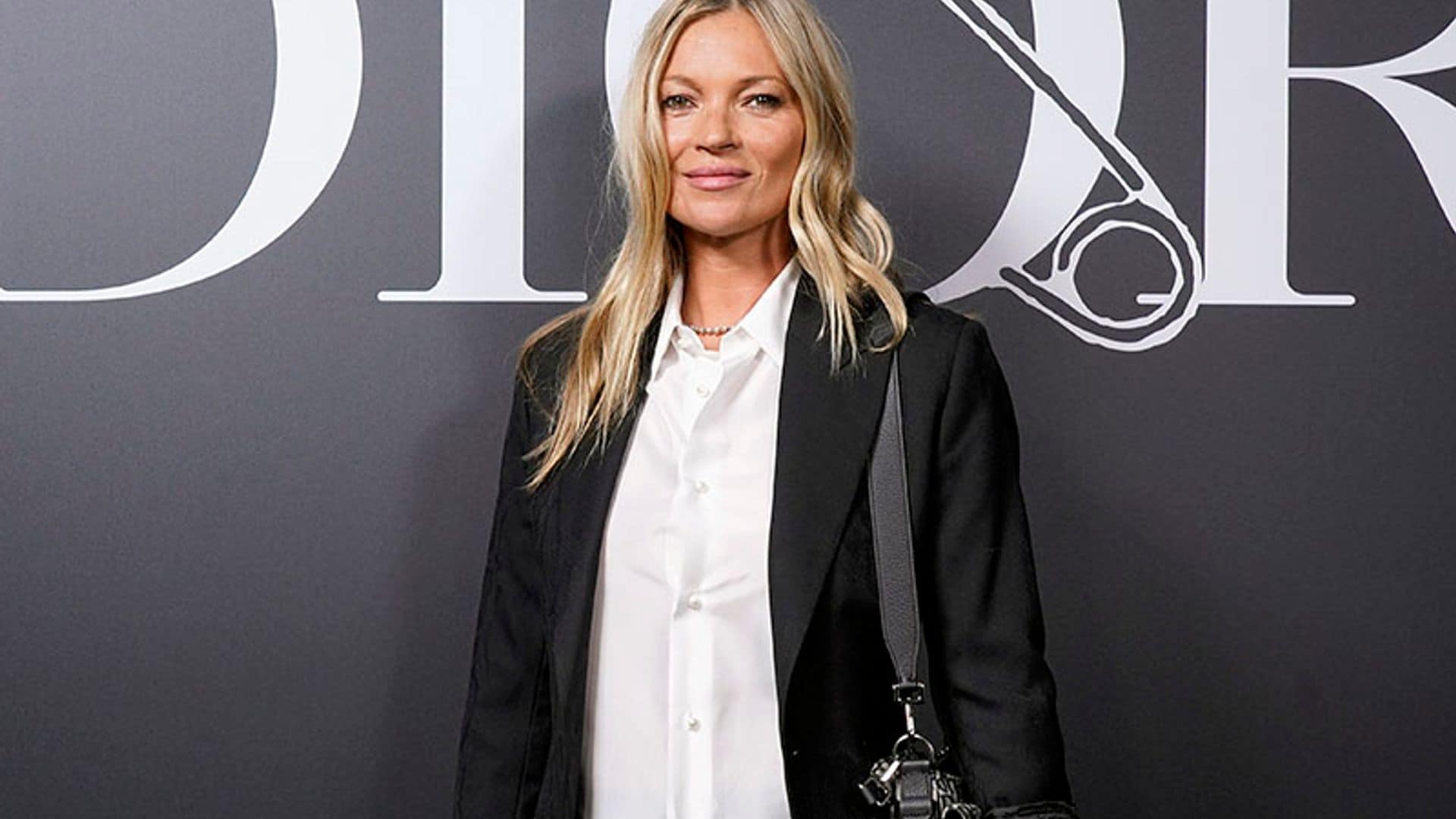 El motivo por el que Kate Moss ha hecho limpieza de su armario te va a encantar