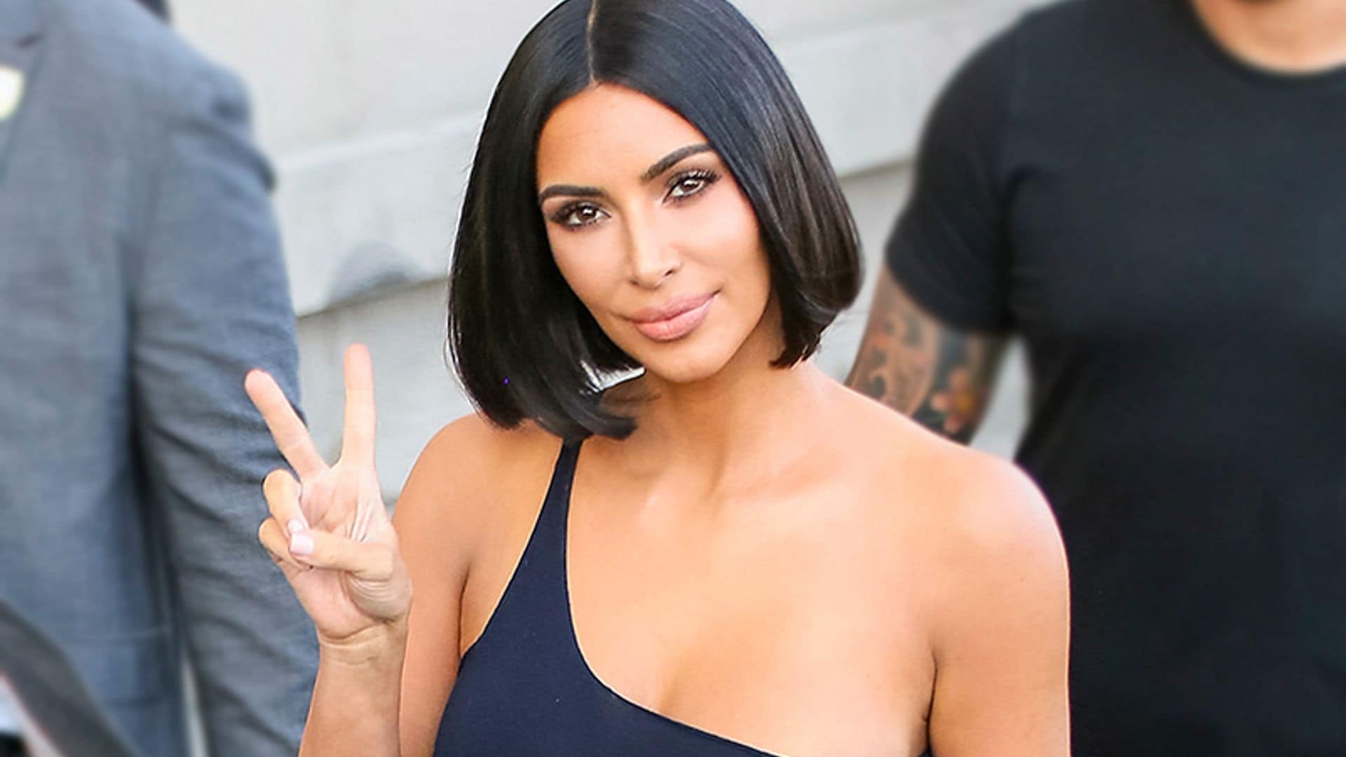 La entrenadora de Kim Kardashian tiene un poderoso mensaje para todas las mamás