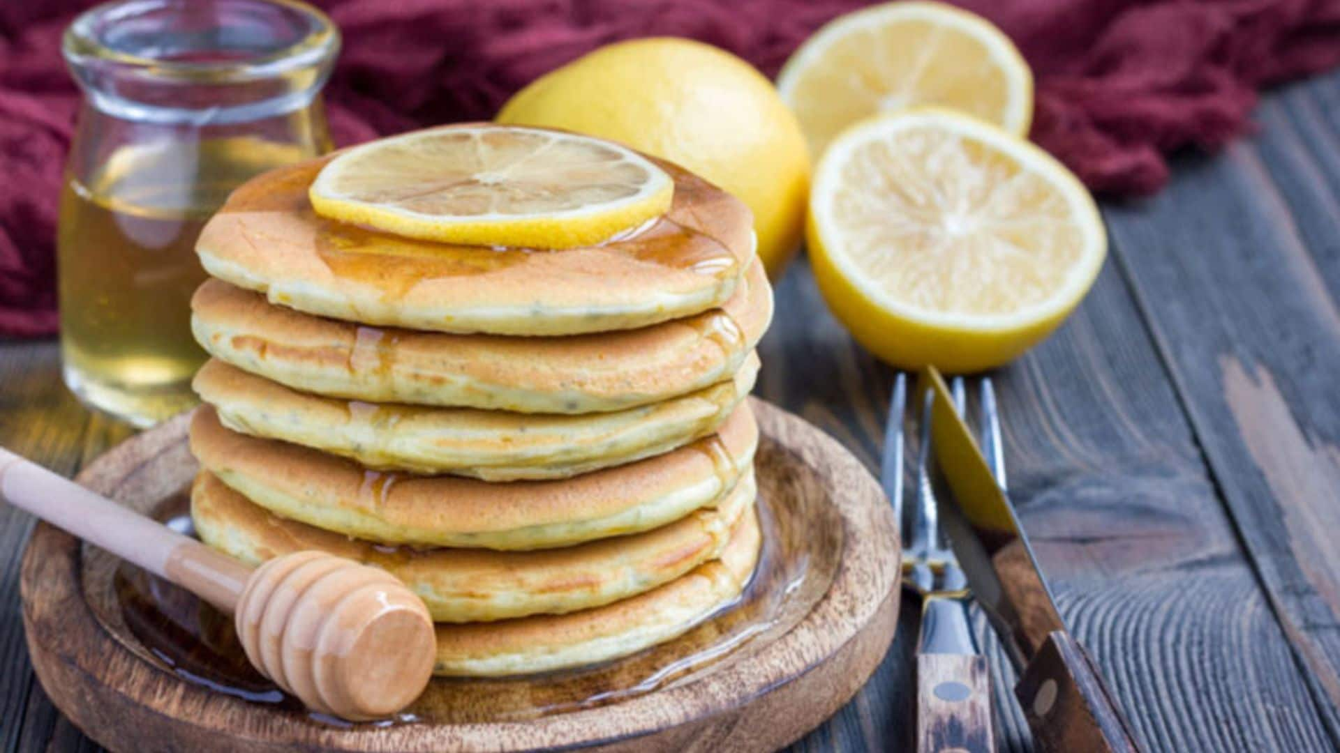 Tortitas de chía y limón con miel de romero