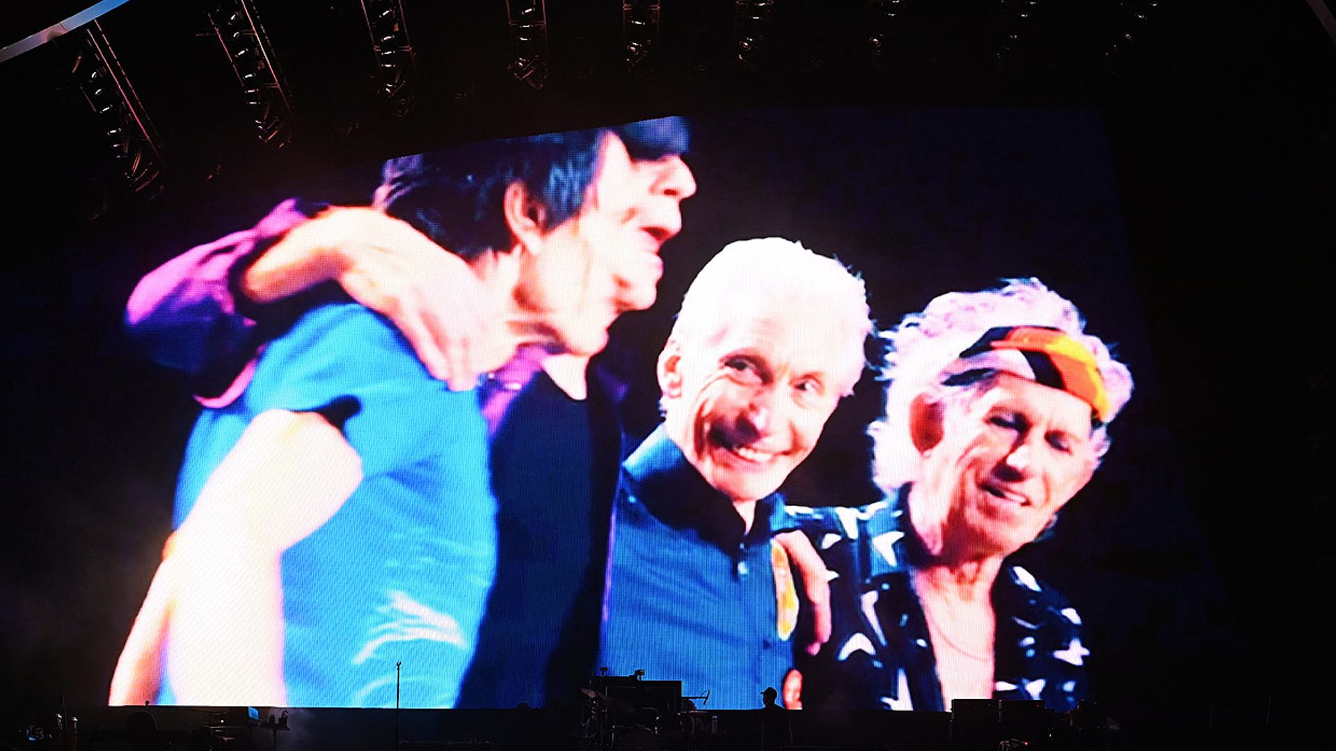 Los Rolling Stones rinden un homenaje a Charlie Watts en el primer concierto de su gira europea en Madrid