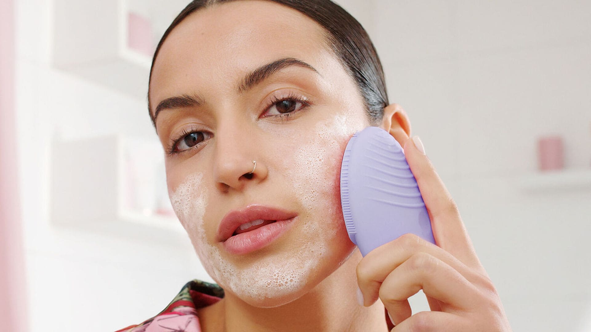 ¡Al 52% de descuento! El cepillo facial de Foreo está rebajado más de 70€