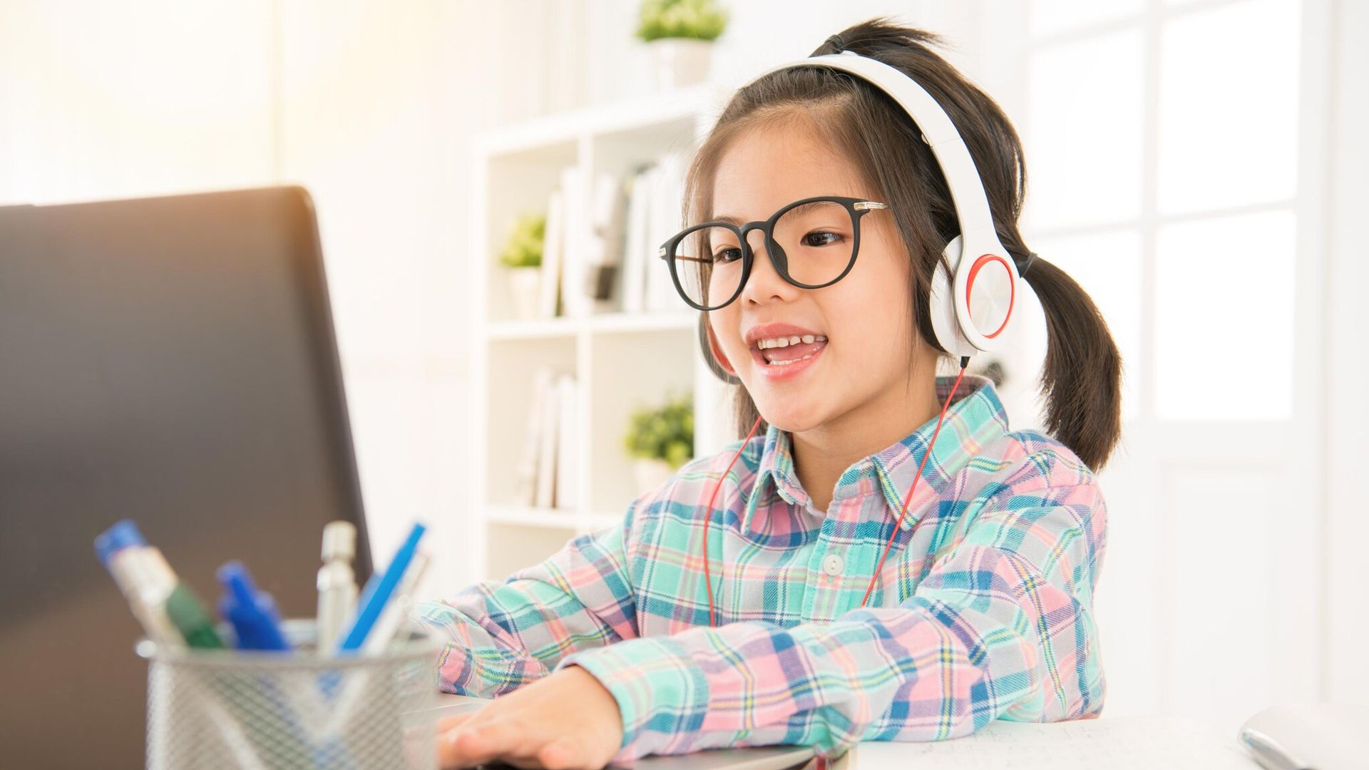 ¿Qué beneficios y ventajas aportan las clases extraescolares ‘online’ a tus hijos?