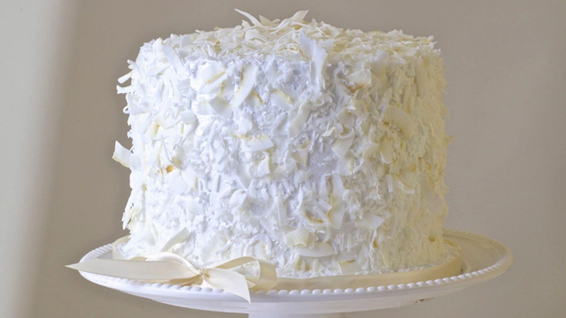 Tarta de chocolate blanco con almíbar de Pedro Ximénez