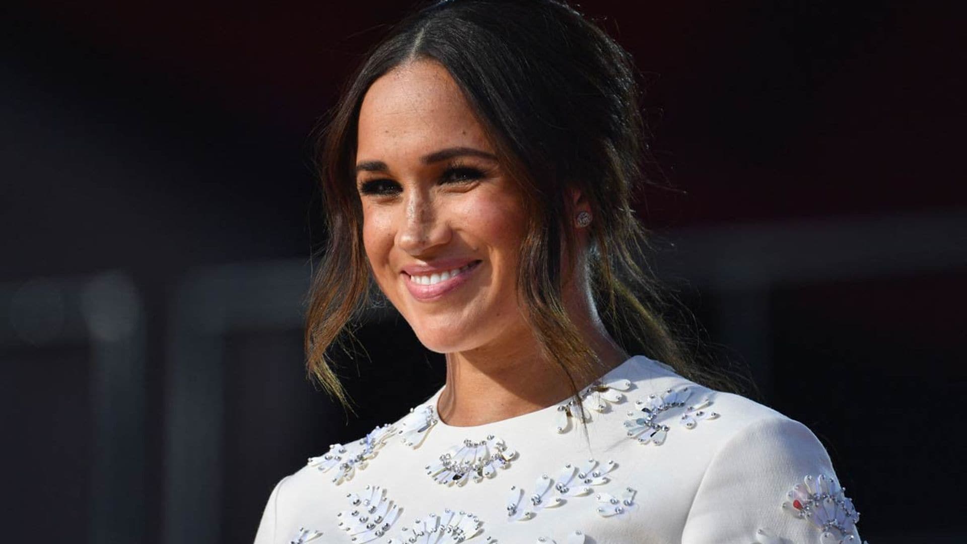 El fenómeno de los zapatos rojos de Meghan Markle que ahora cuestan un 60% menos